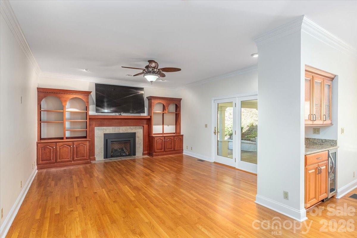 295 Laurel Ridge Drive — Waynesville