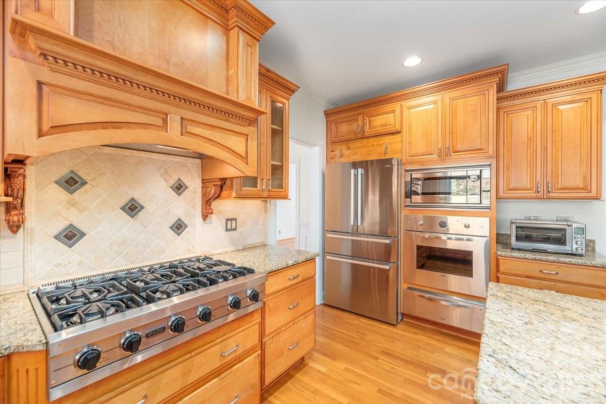 295 Laurel Ridge Drive — Waynesville