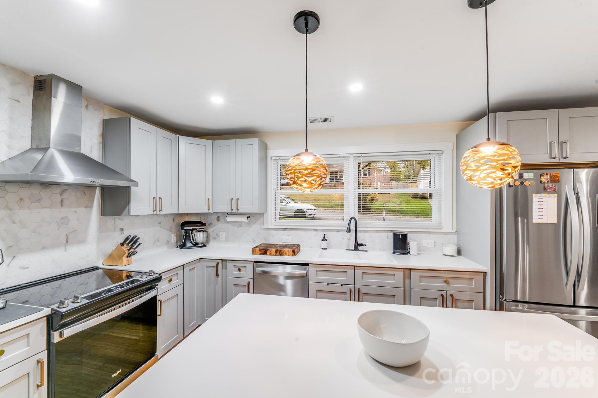 4910 Valley Stream Road — Charlotte