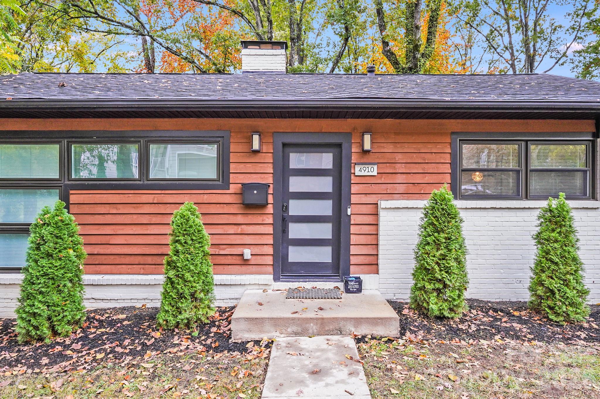 4910 Valley Stream Road — Charlotte