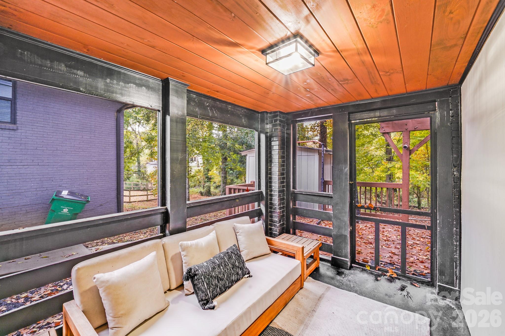 4910 Valley Stream Road — Charlotte