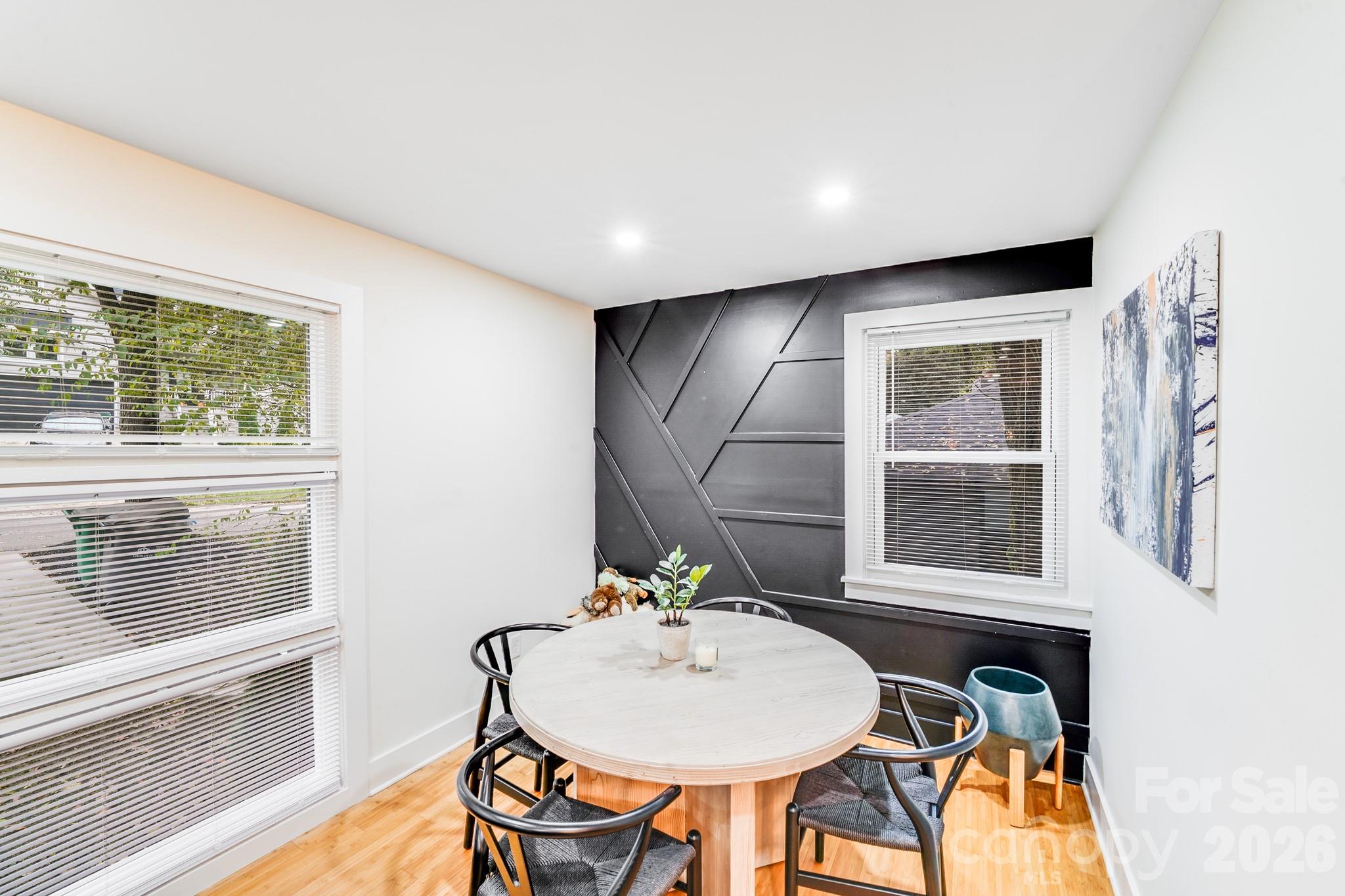 4910 Valley Stream Road — Charlotte