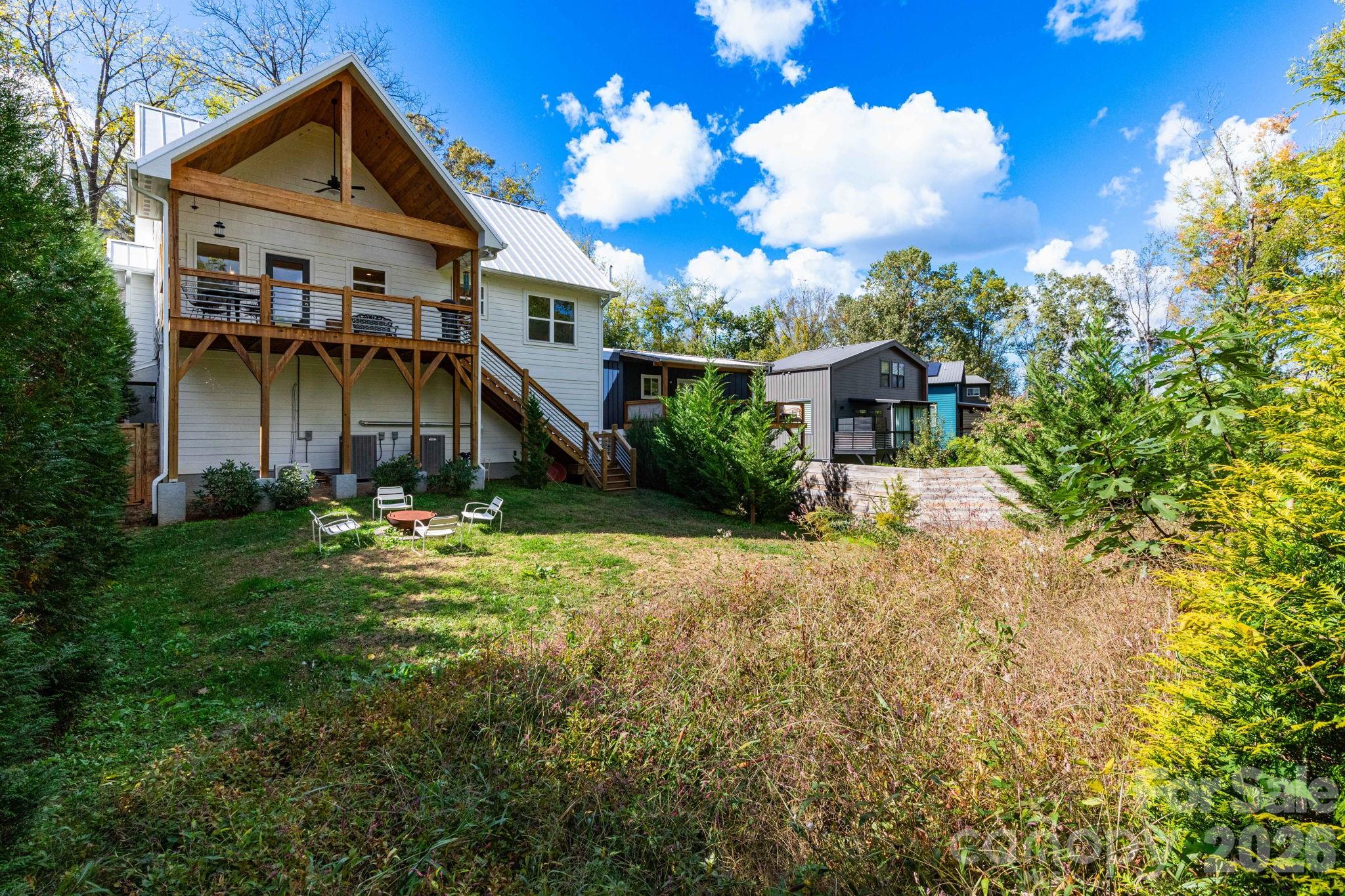 27 Ruslan Drive — Asheville