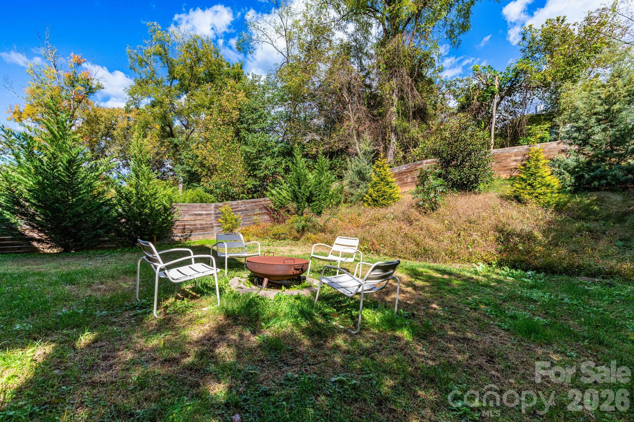 27 Ruslan Drive — Asheville