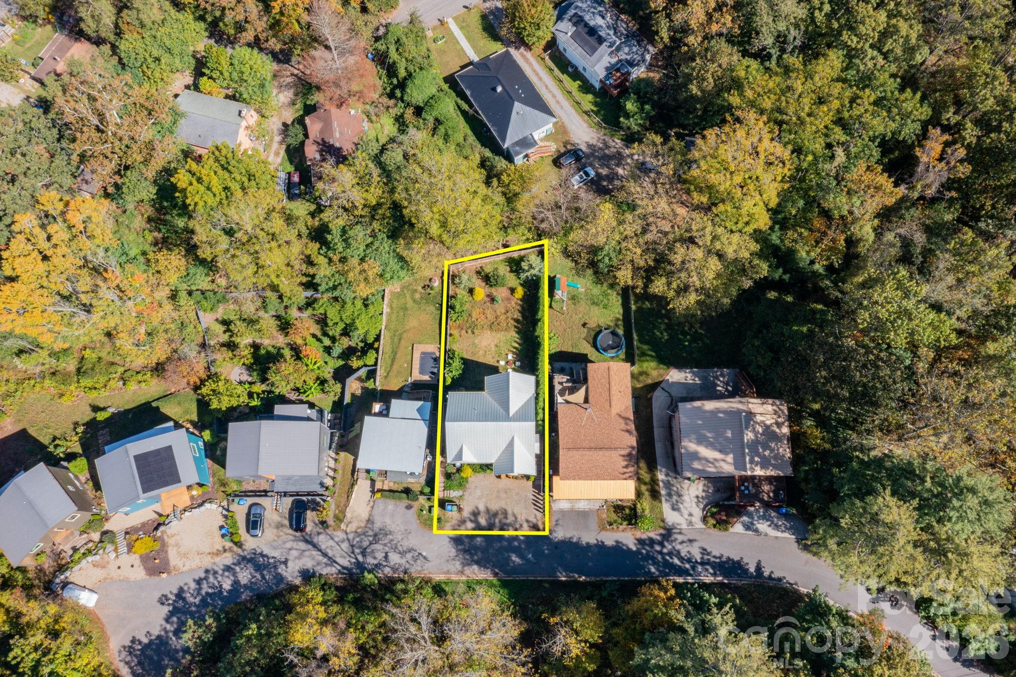 27 Ruslan Drive — Asheville