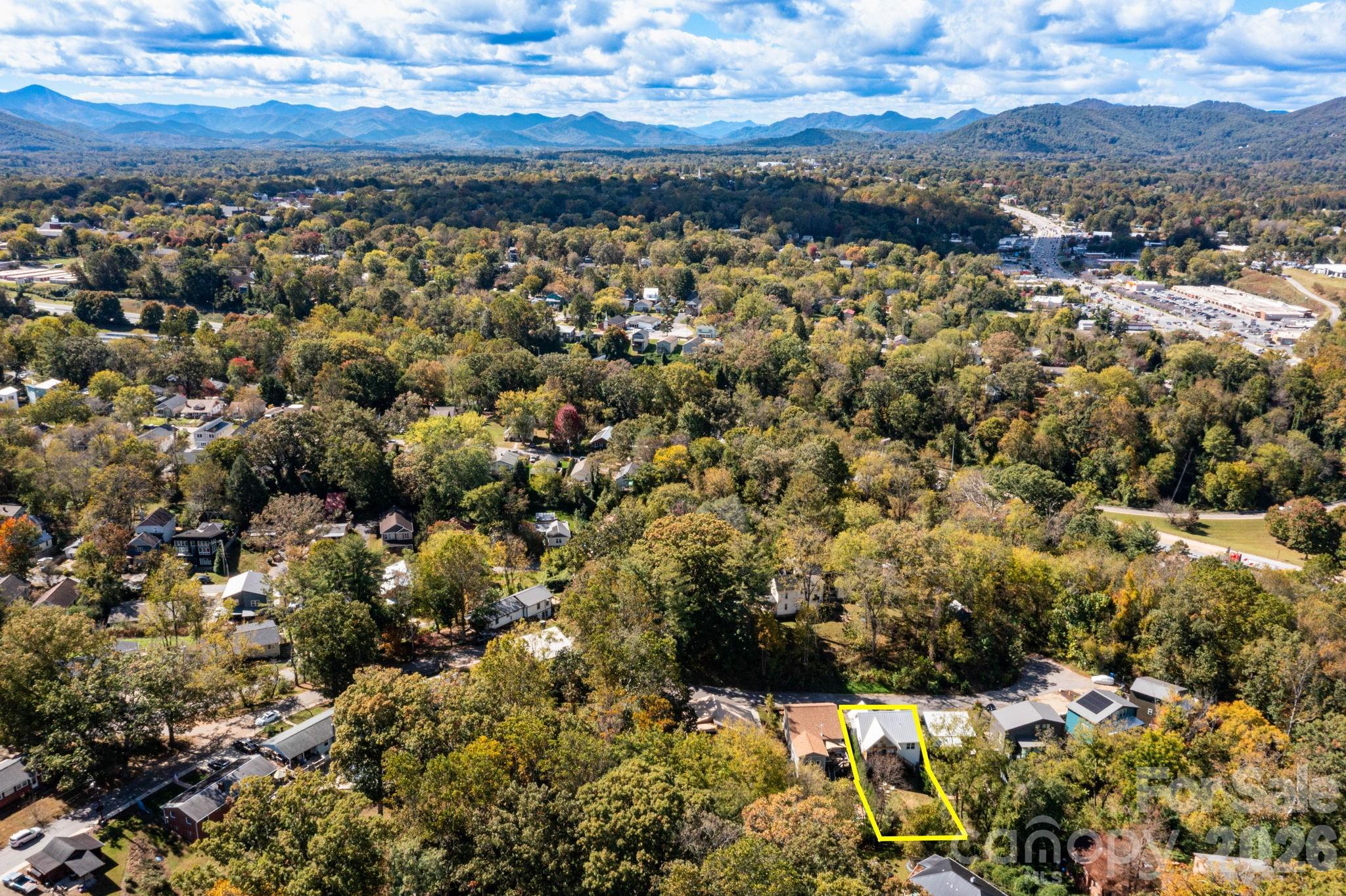 27 Ruslan Drive — Asheville