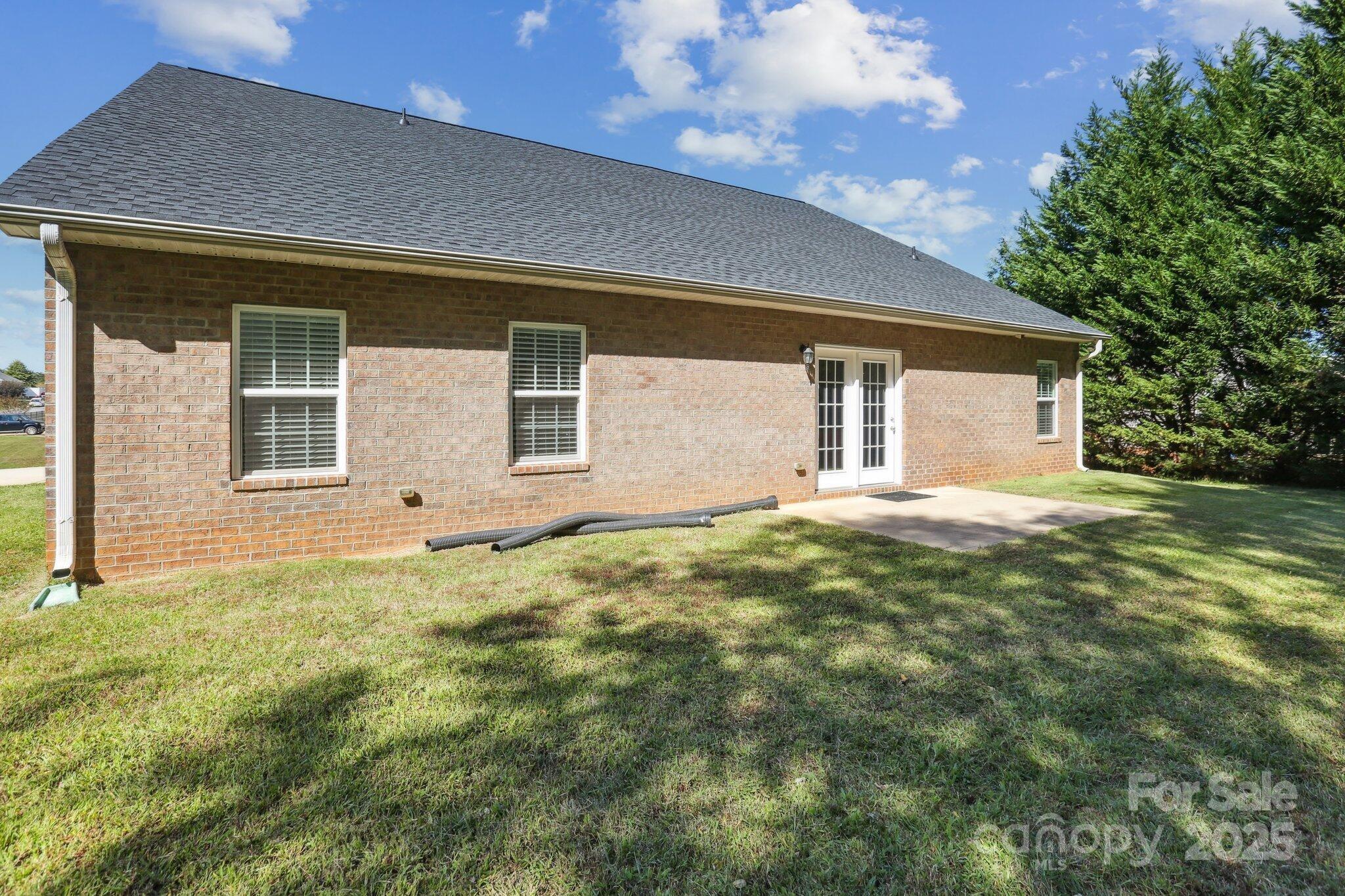 1648 Williamsburg Drive — Rock Hill