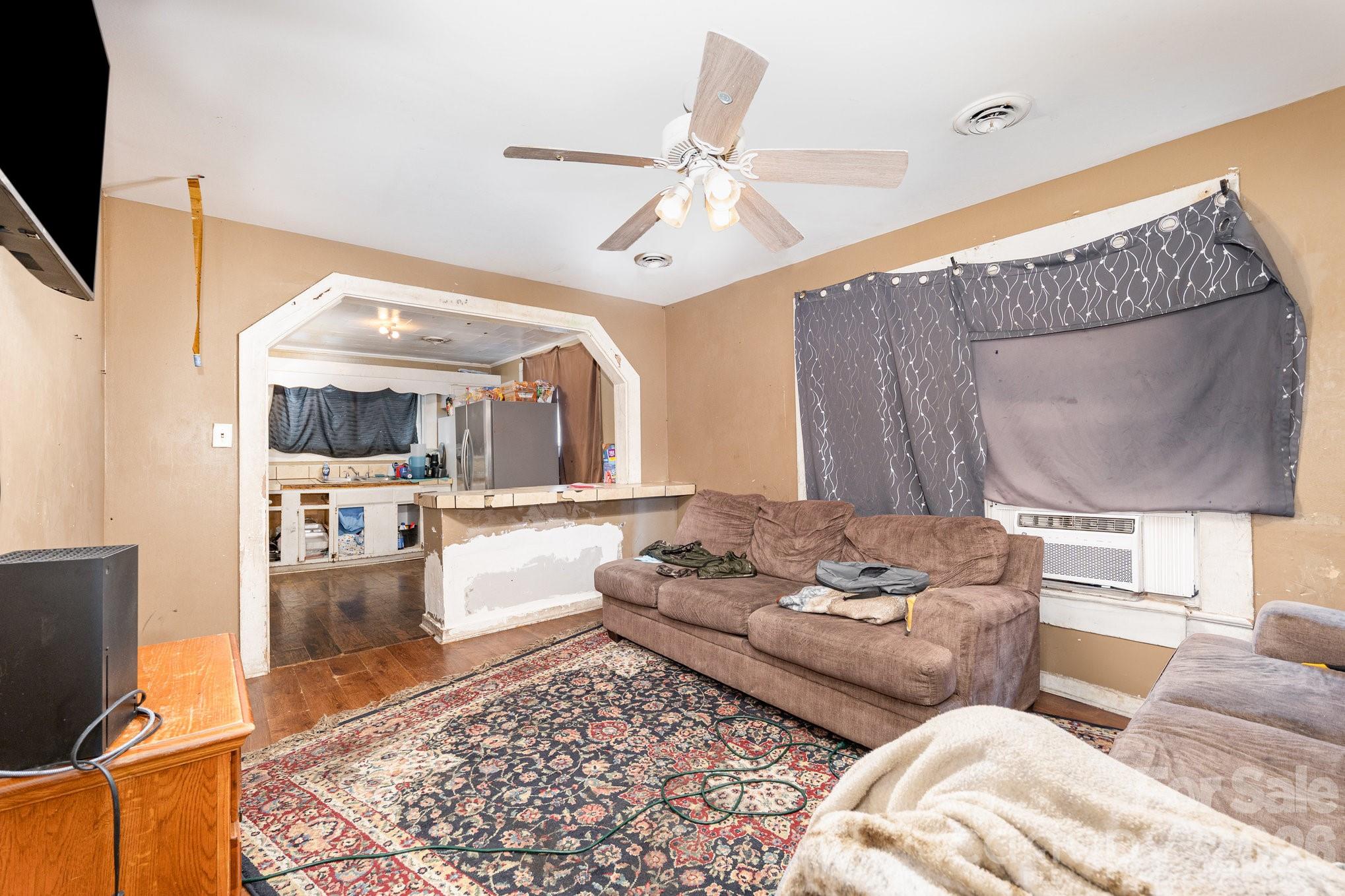 1209 3rd Street — Spencer