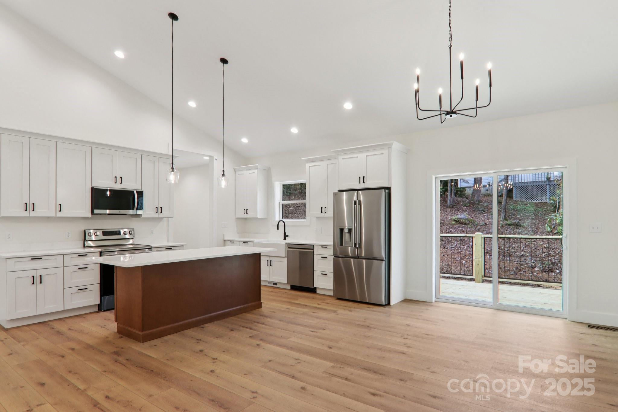 271 Greenstone Lane — Mills River