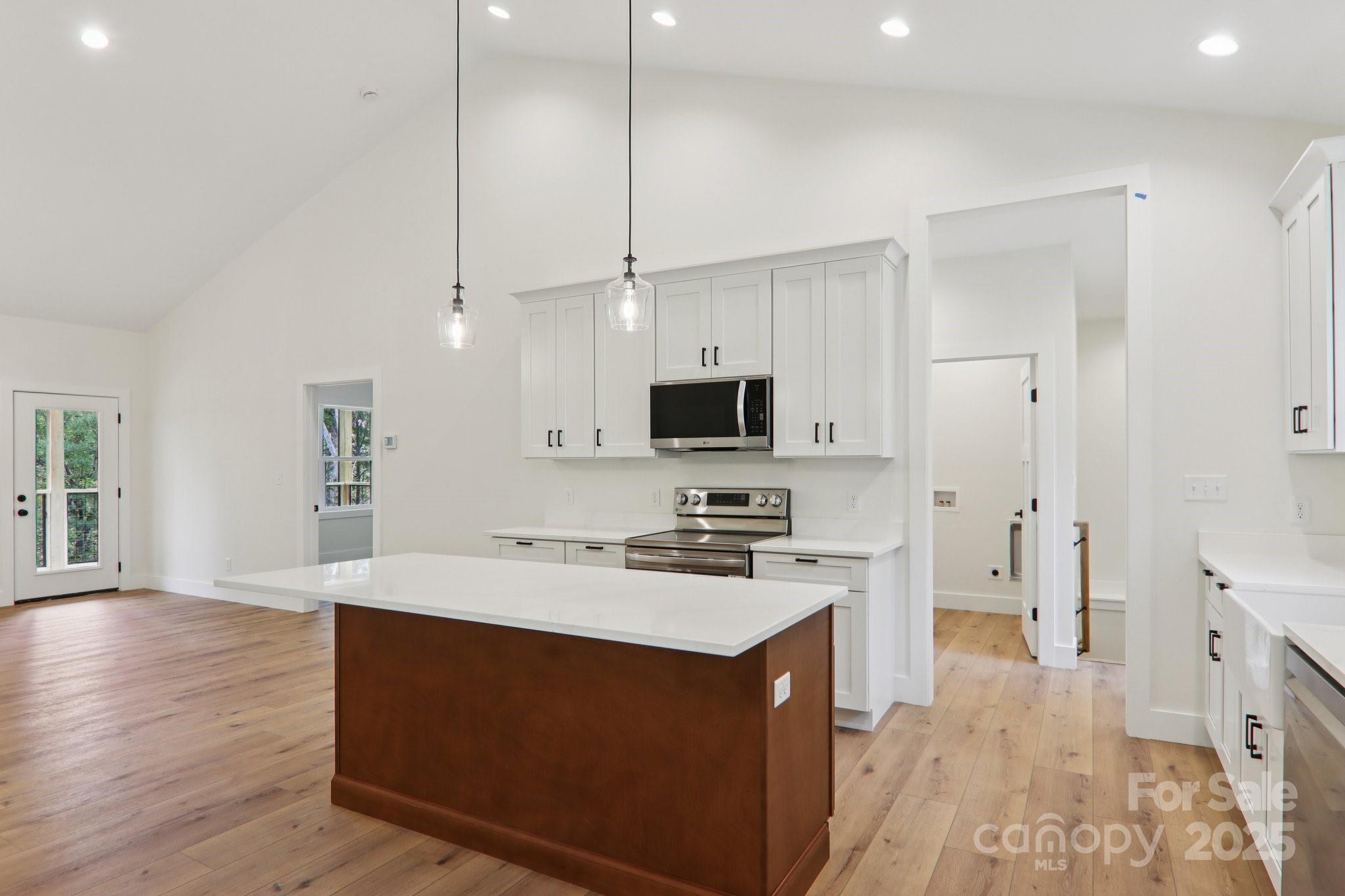 271 Greenstone Lane — Mills River