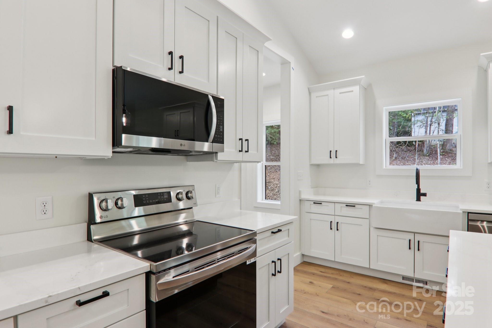 271 Greenstone Lane — Mills River