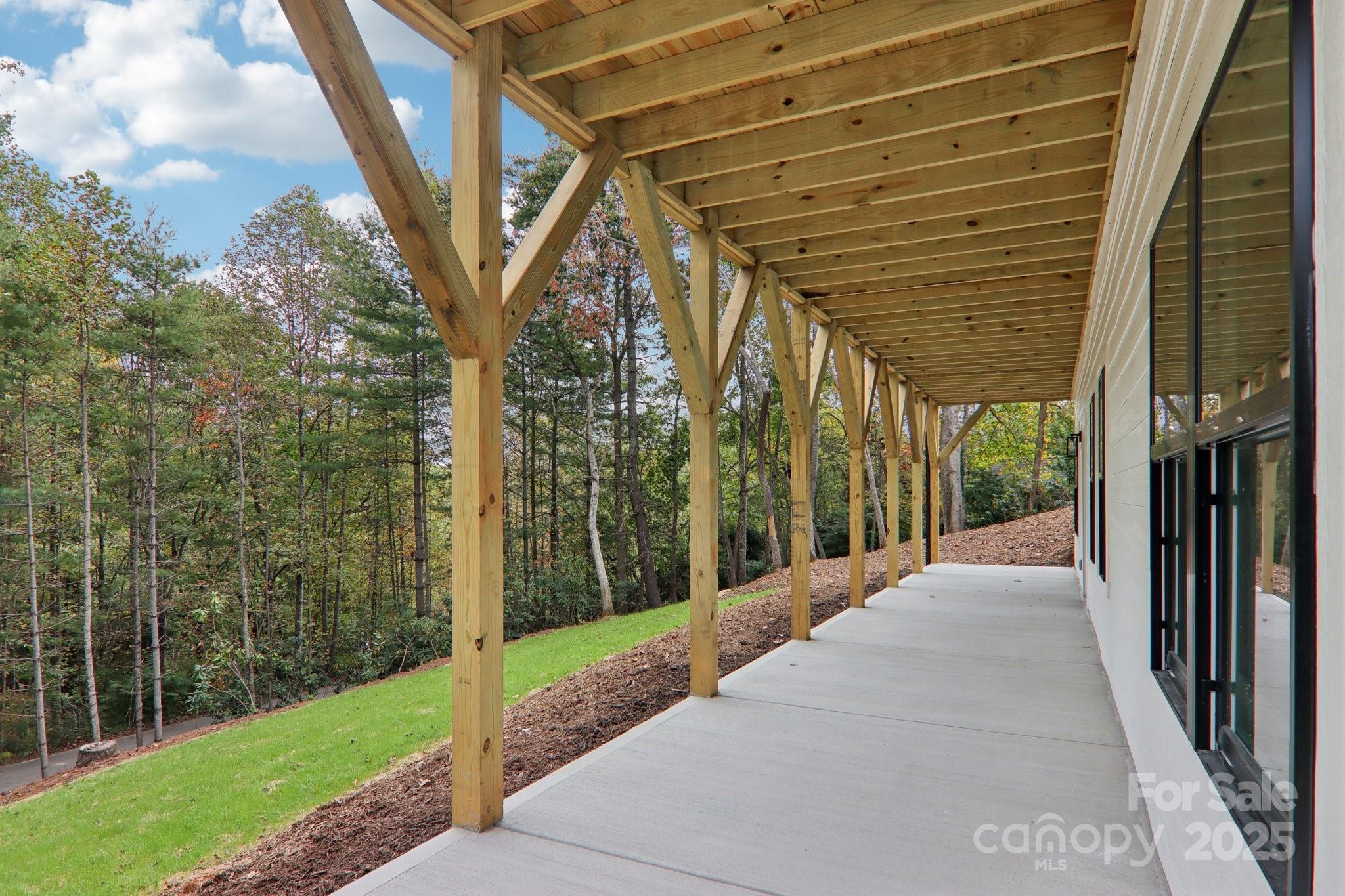 271 Greenstone Lane — Mills River