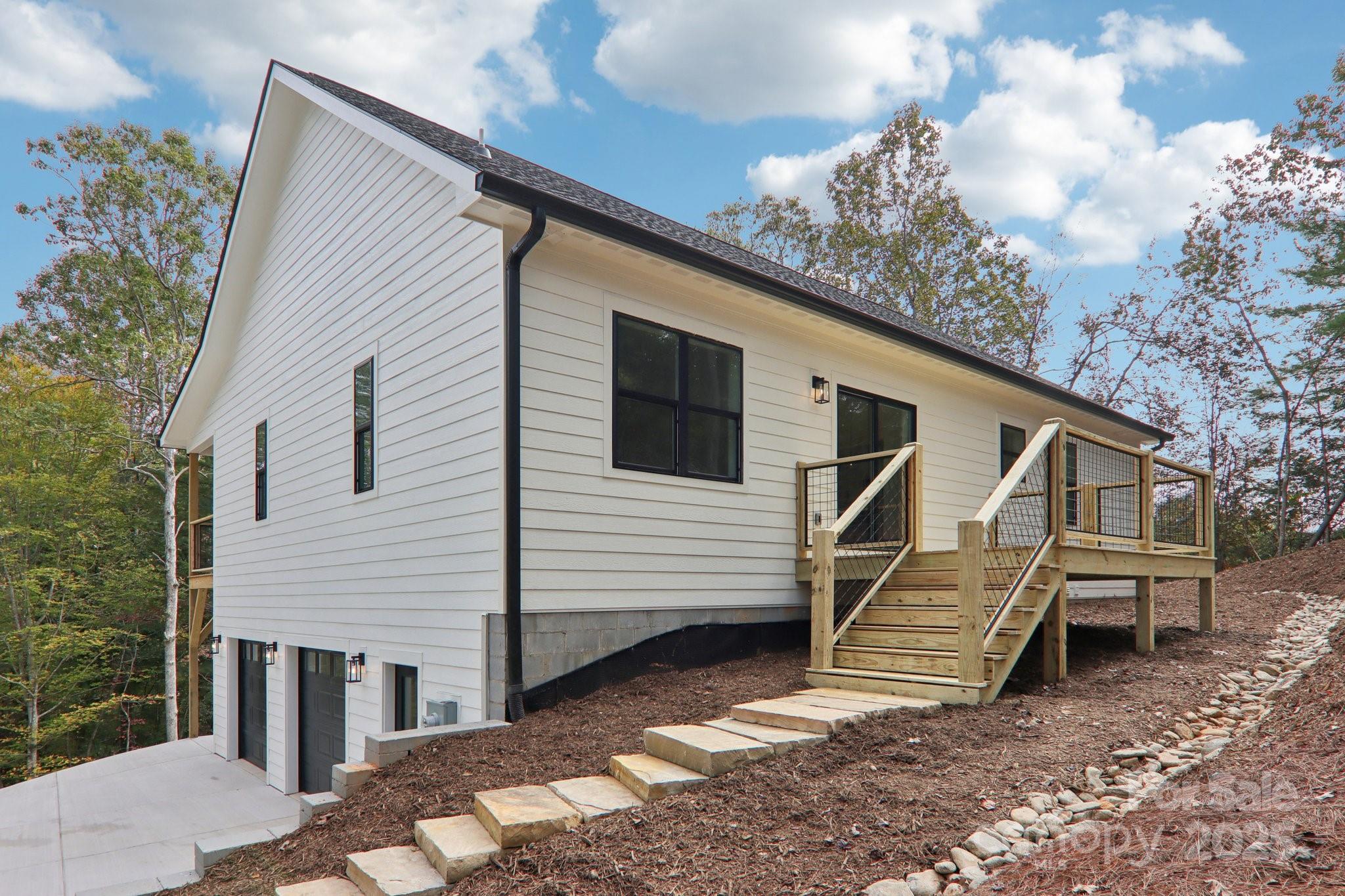 271 Greenstone Lane — Mills River