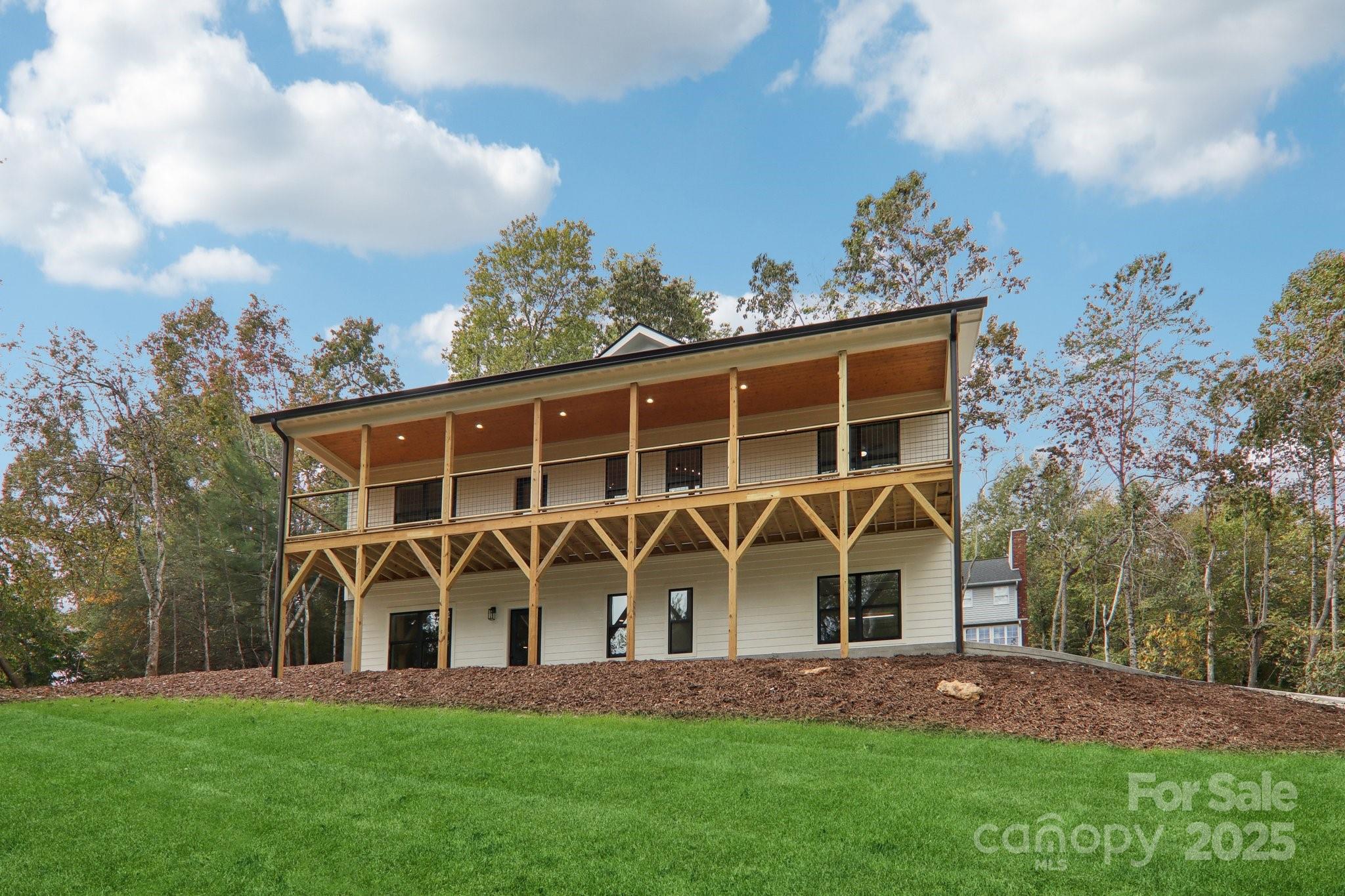271 Greenstone Lane — Mills River