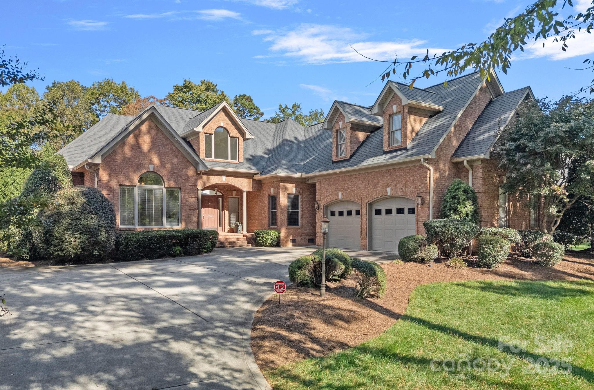 107 Kenway Loop — Mooresville