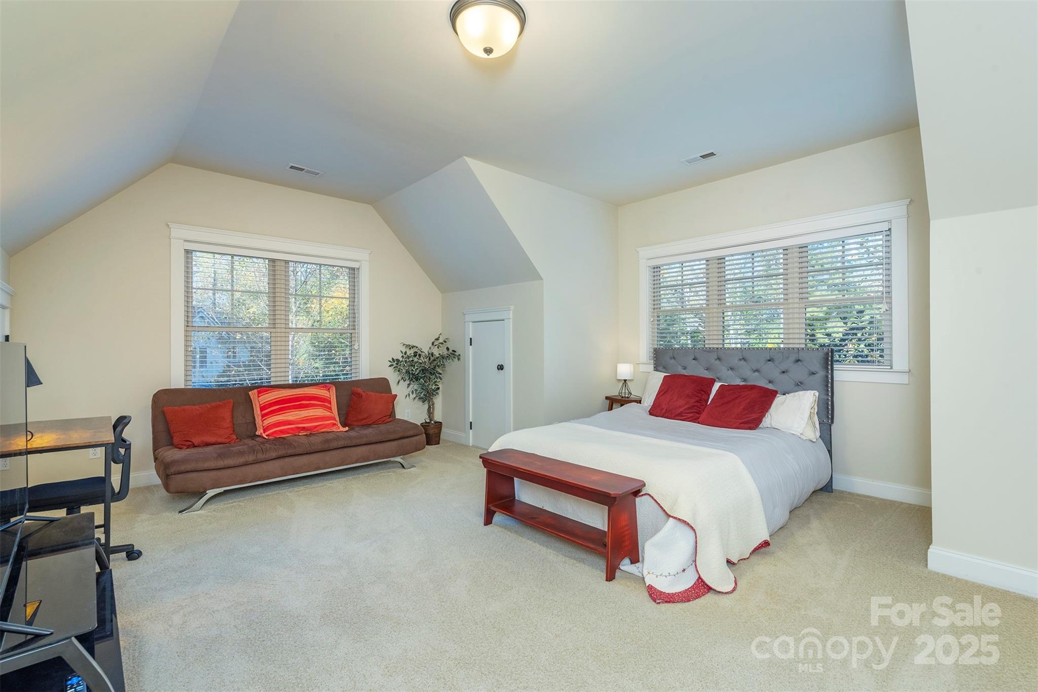 4 Yellow Owl Court — Biltmore Lake