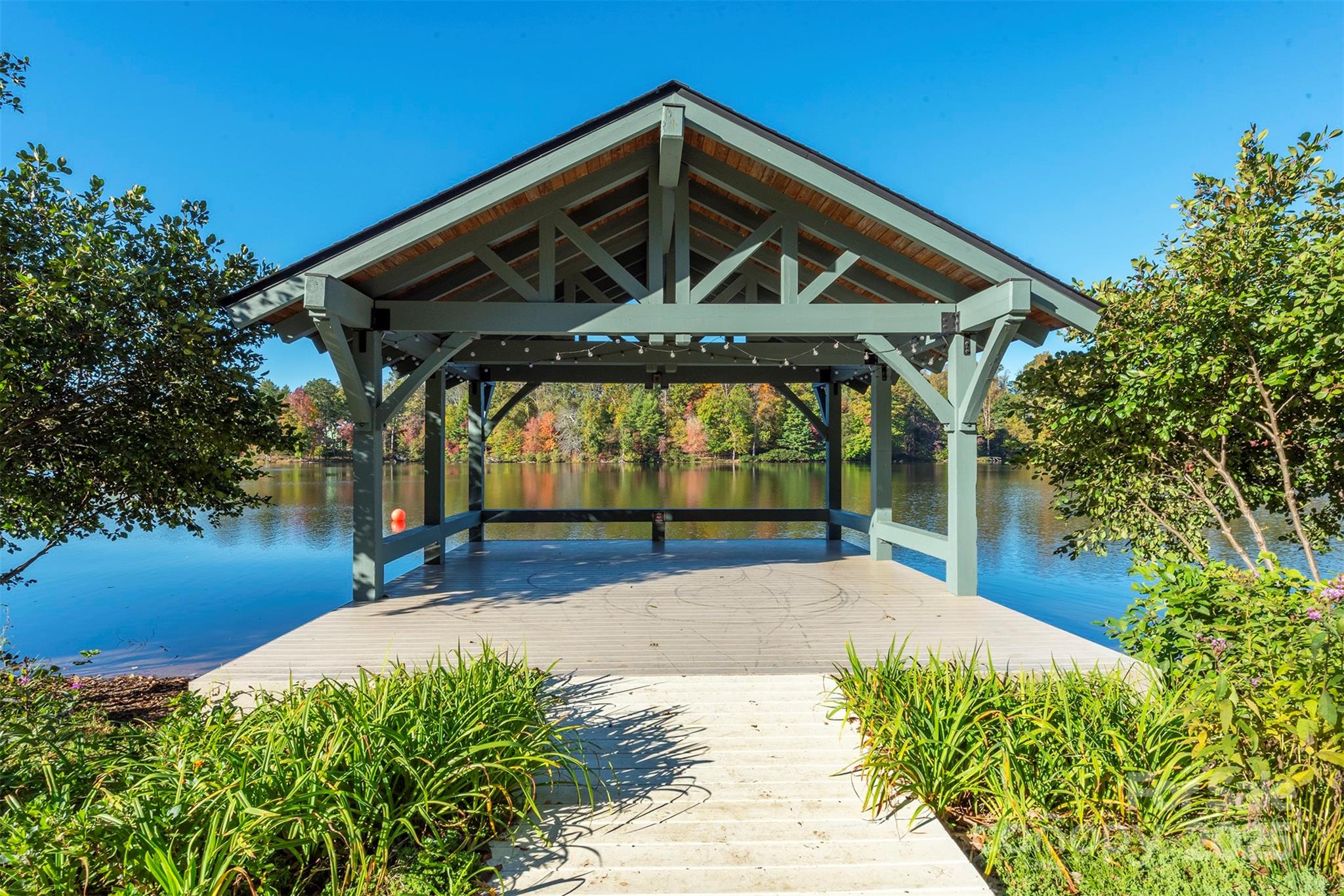 4 Yellow Owl Court — Biltmore Lake