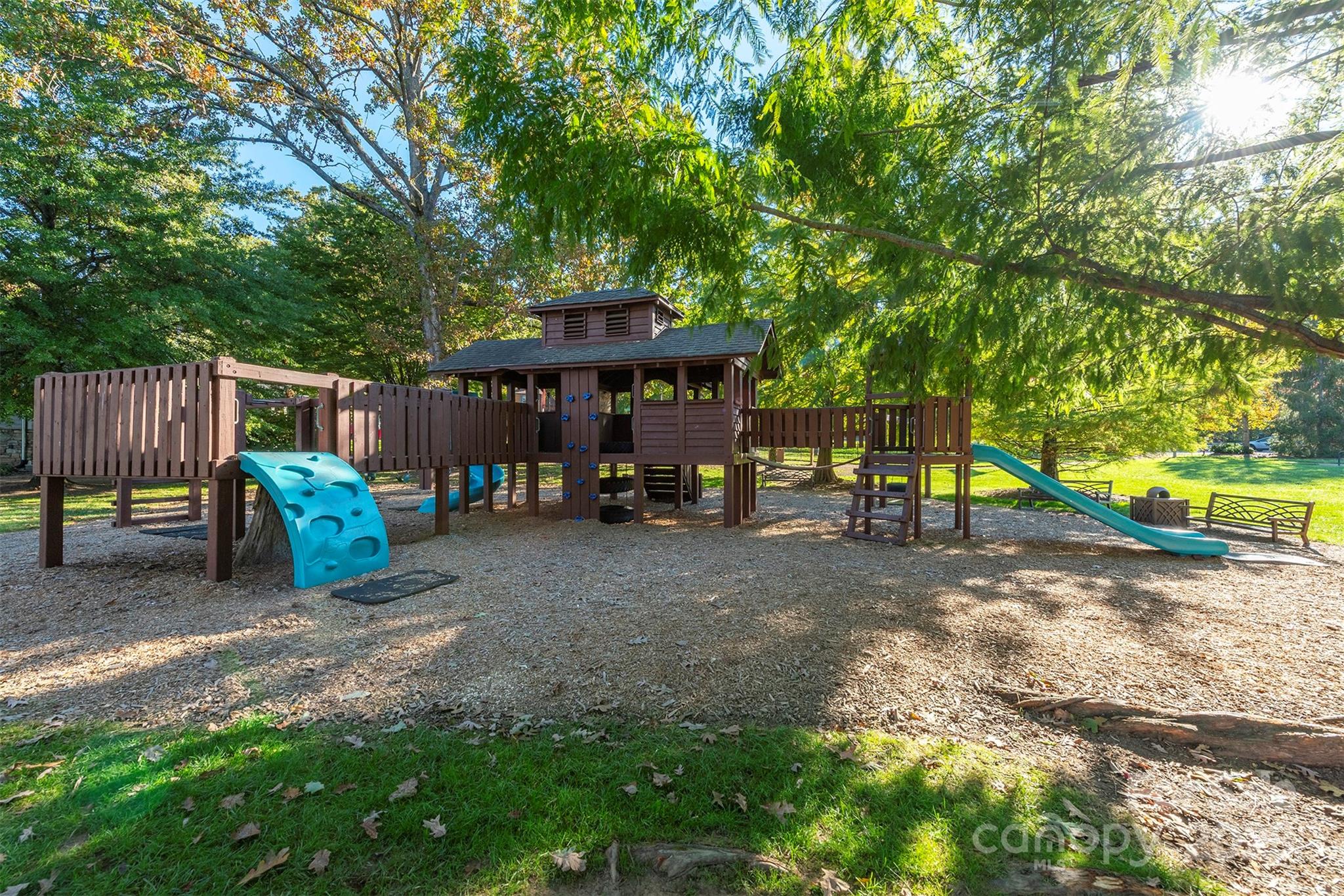 4 Yellow Owl Court — Biltmore Lake