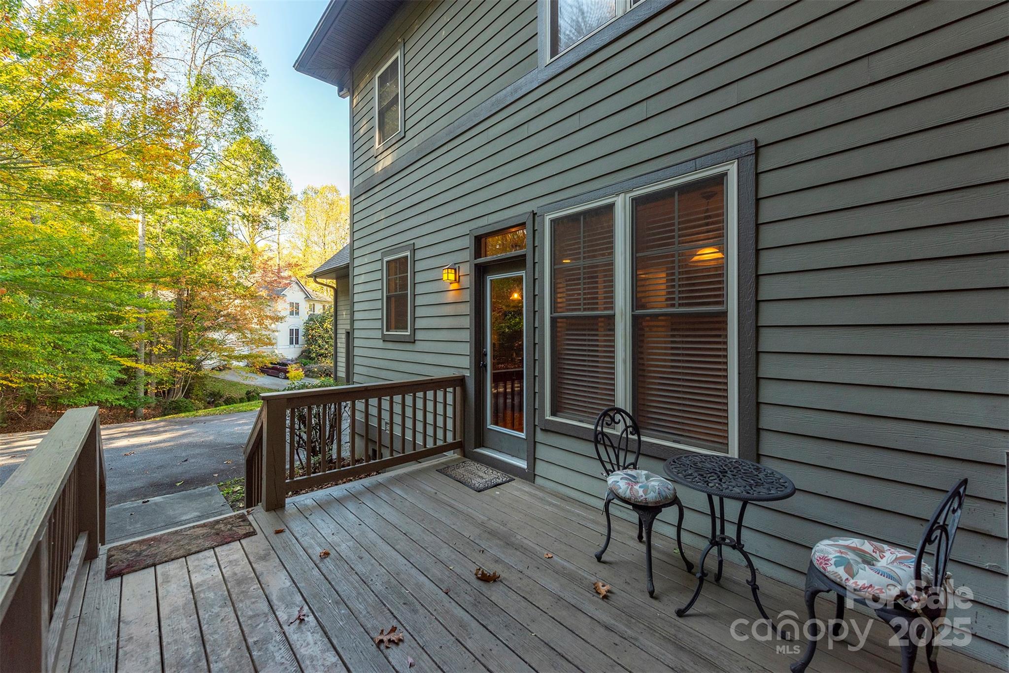 4 Yellow Owl Court — Biltmore Lake