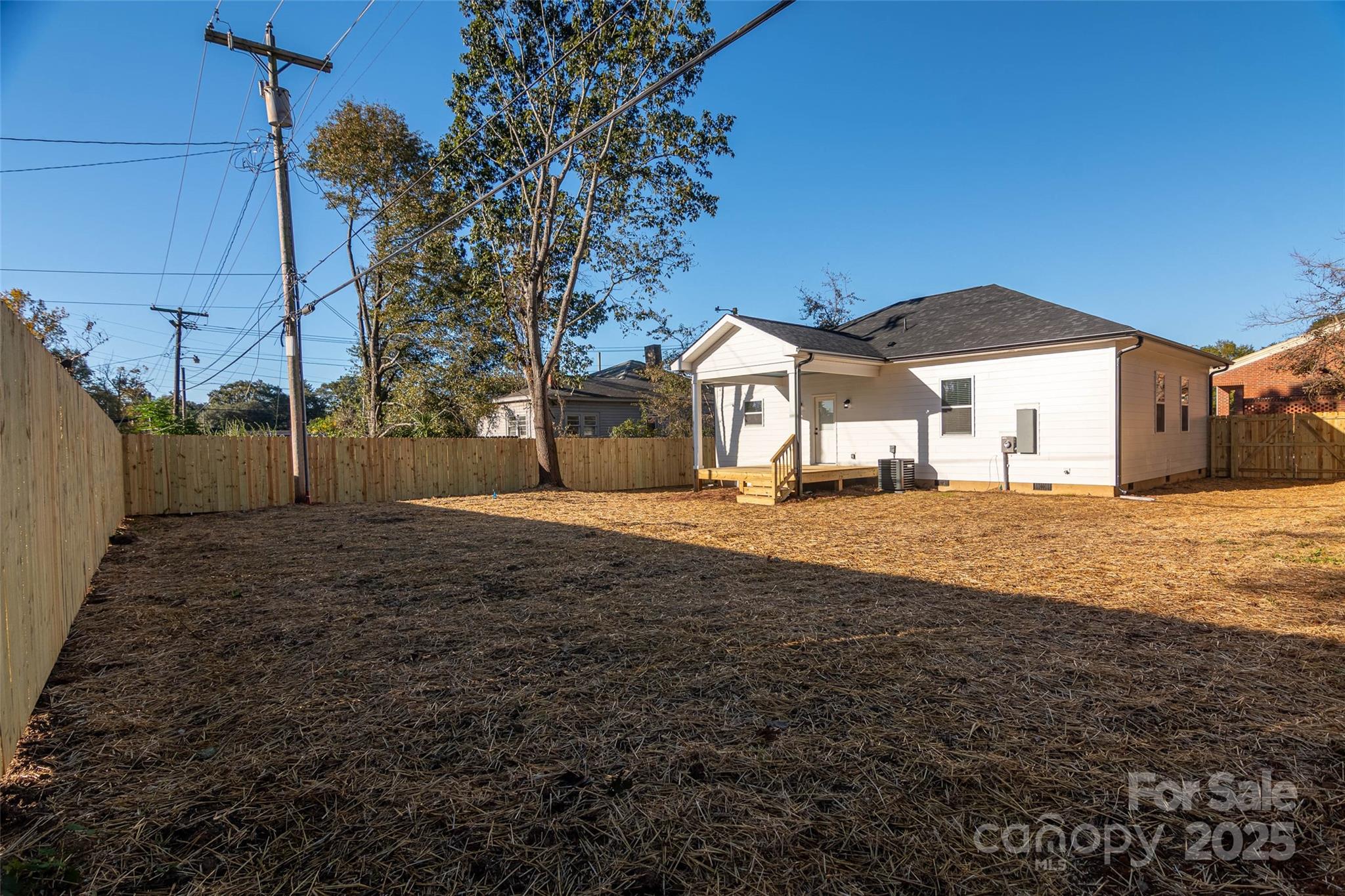 719 Smith Street — Shelby