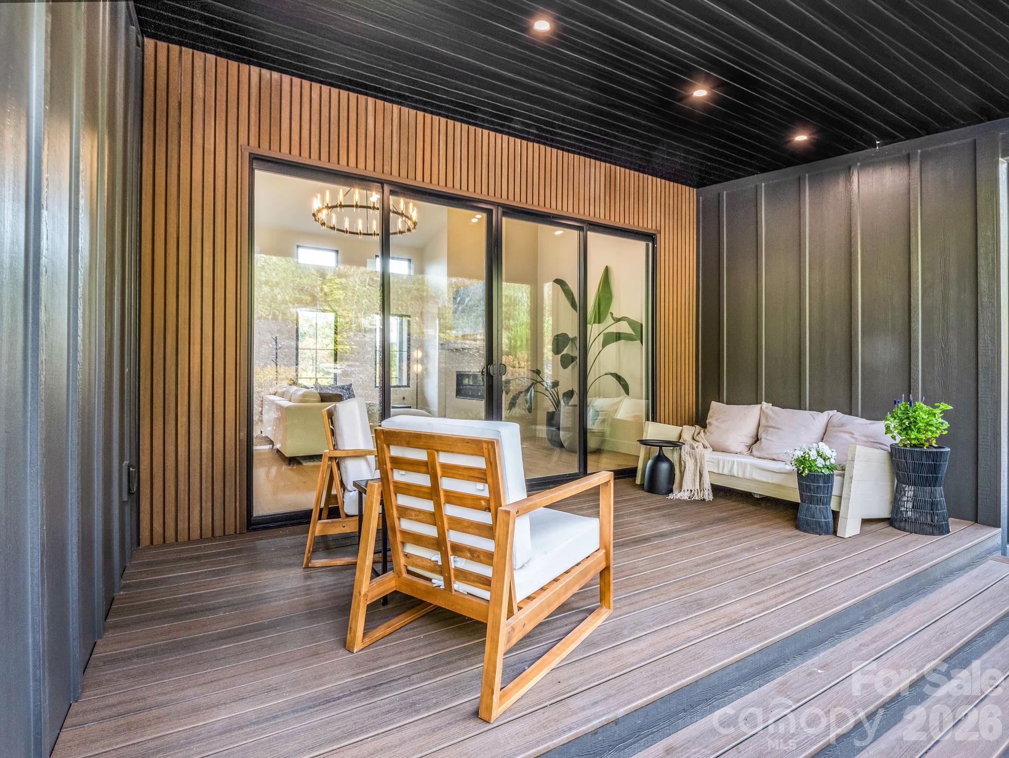 123 Millbrae Loop — Hendersonville