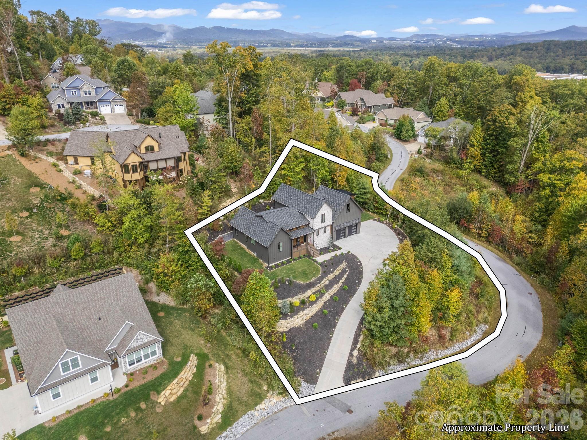 123 Millbrae Loop — Hendersonville