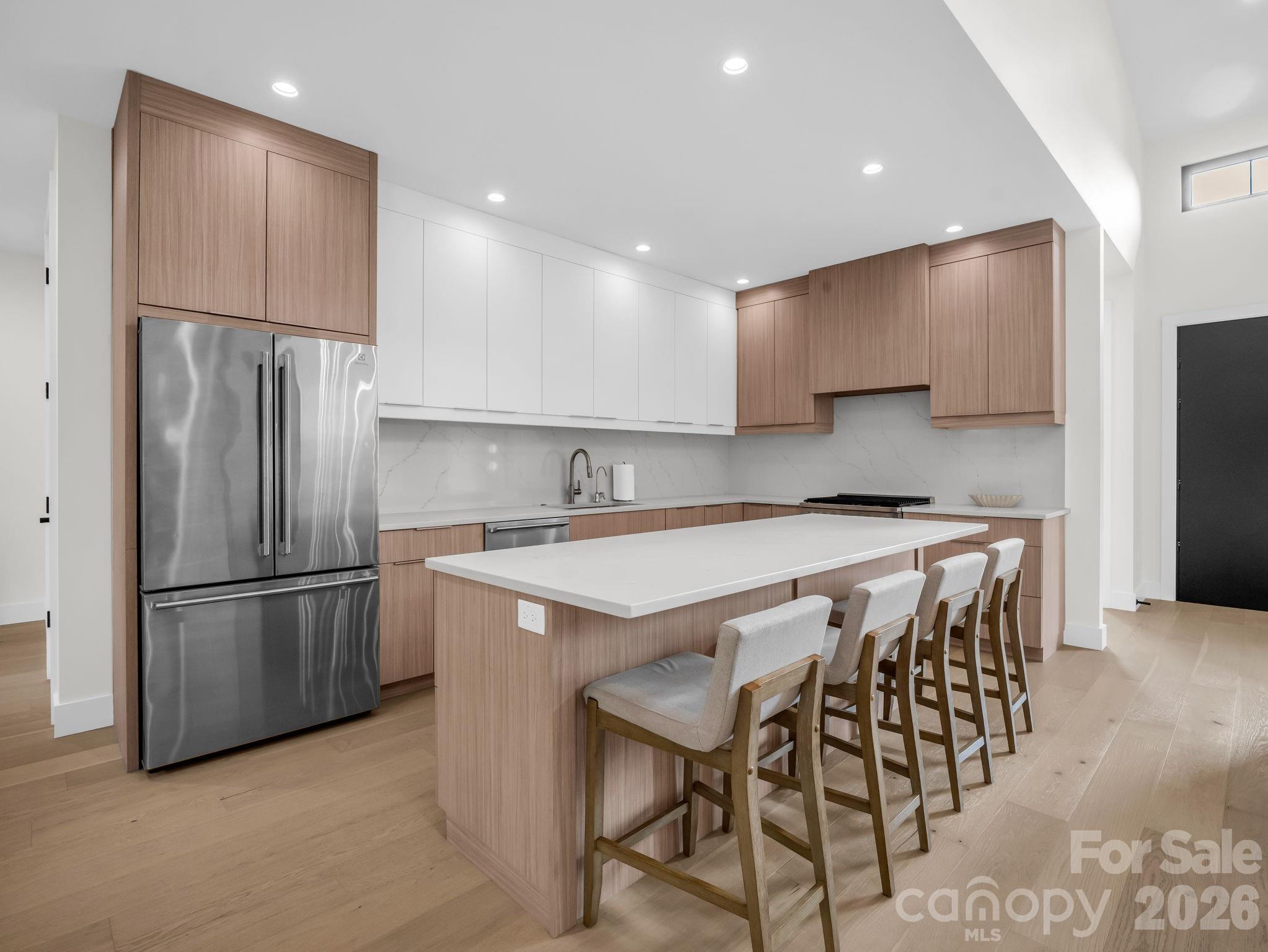 123 Millbrae Loop — Hendersonville