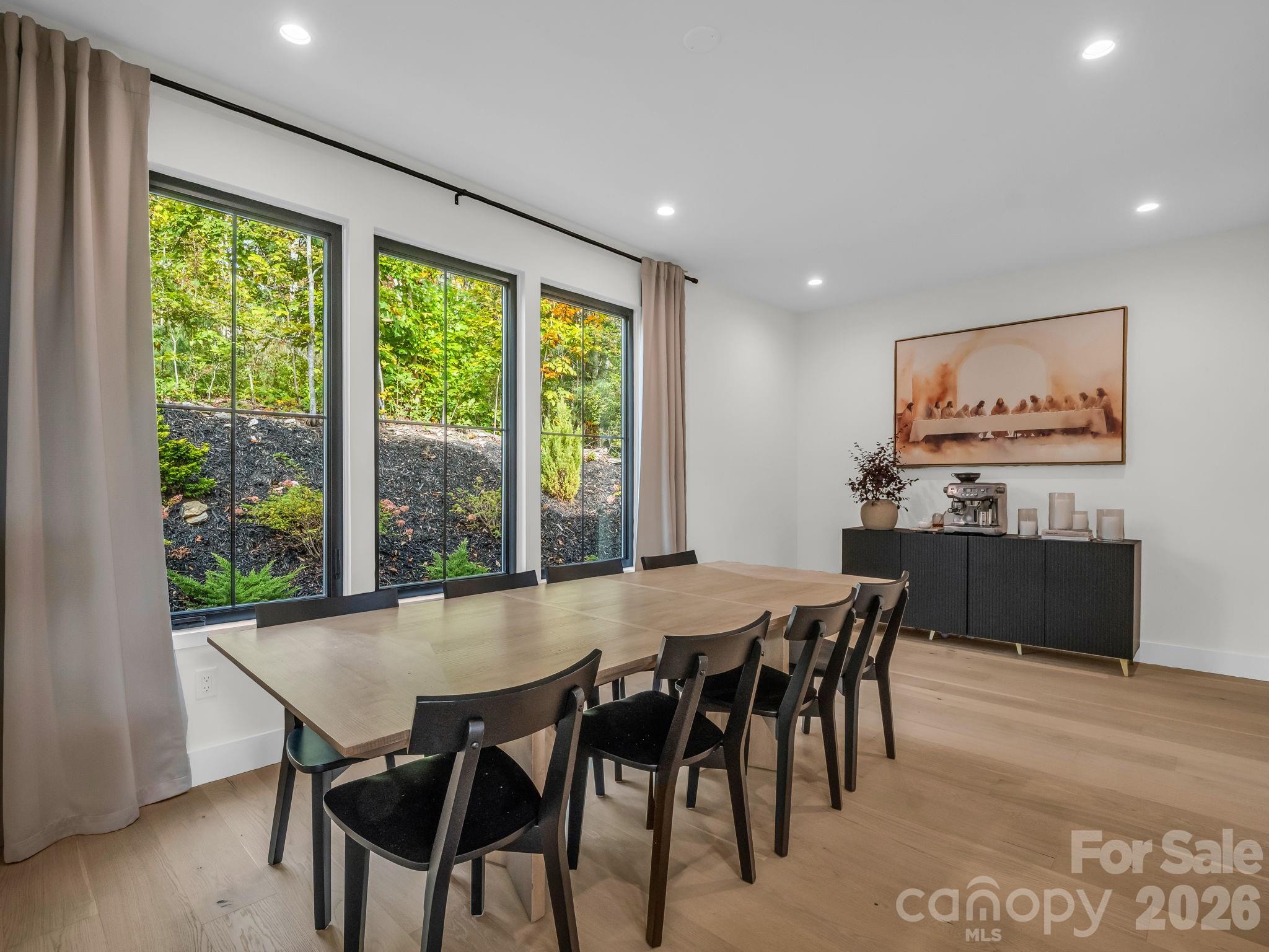 123 Millbrae Loop — Hendersonville