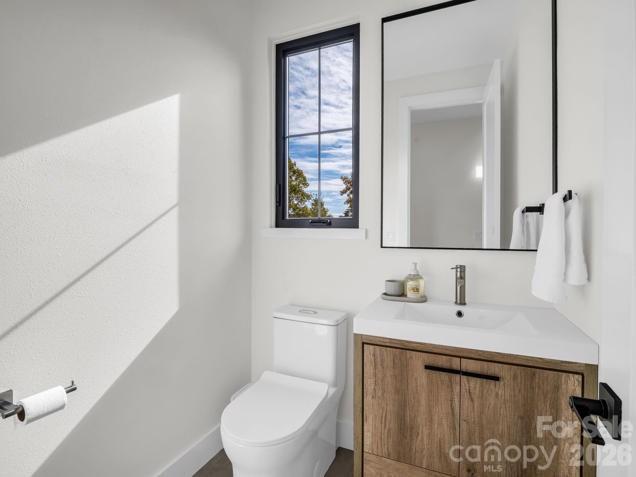123 Millbrae Loop — Hendersonville