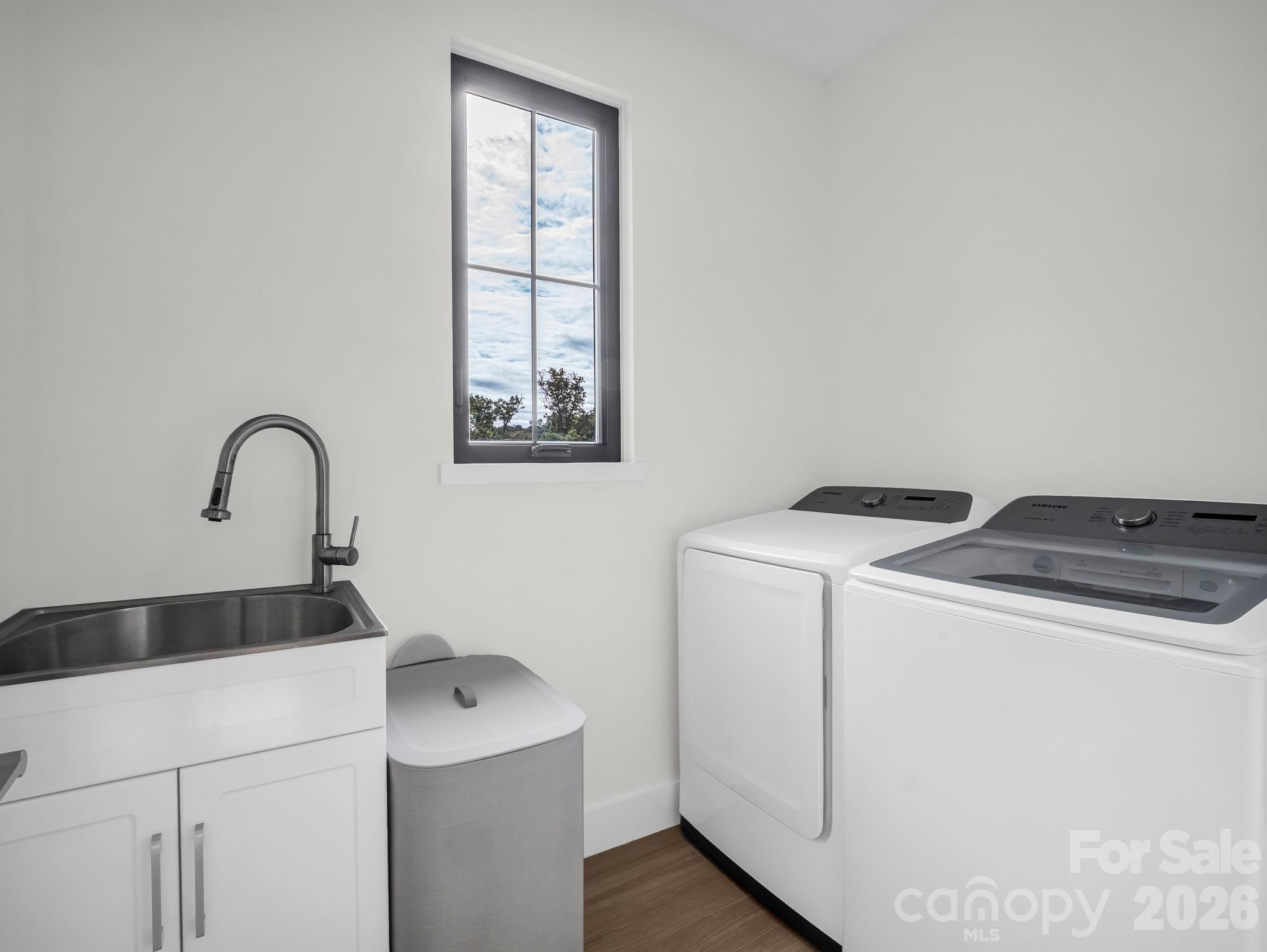 123 Millbrae Loop — Hendersonville