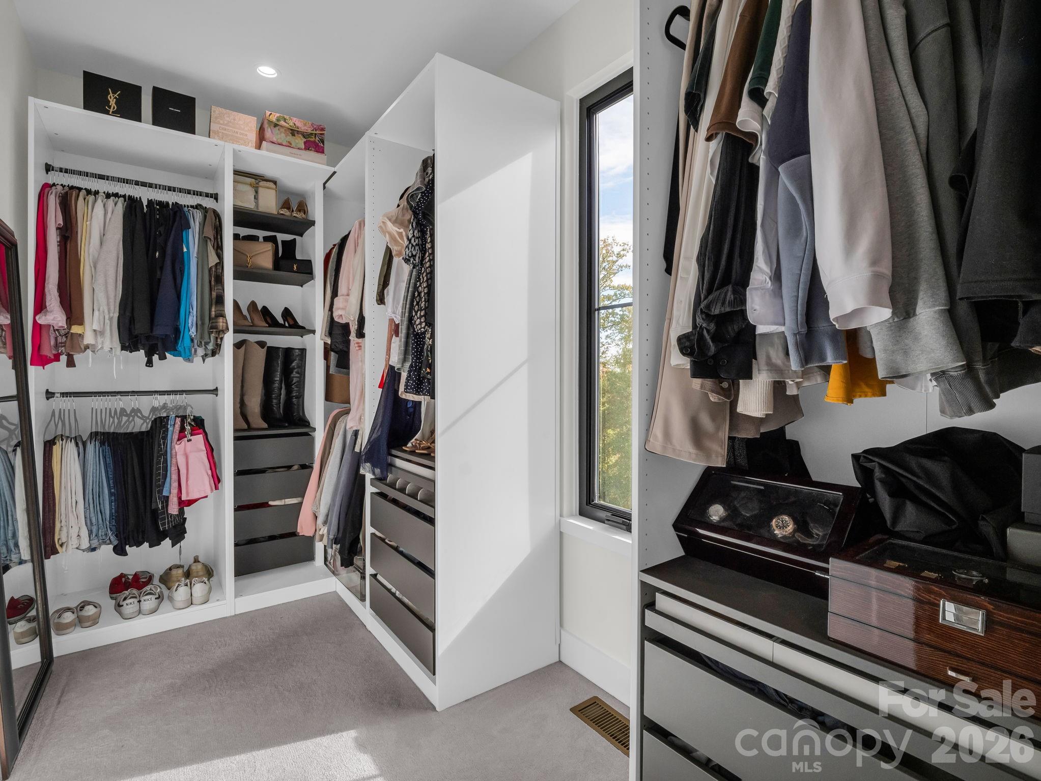 123 Millbrae Loop — Hendersonville