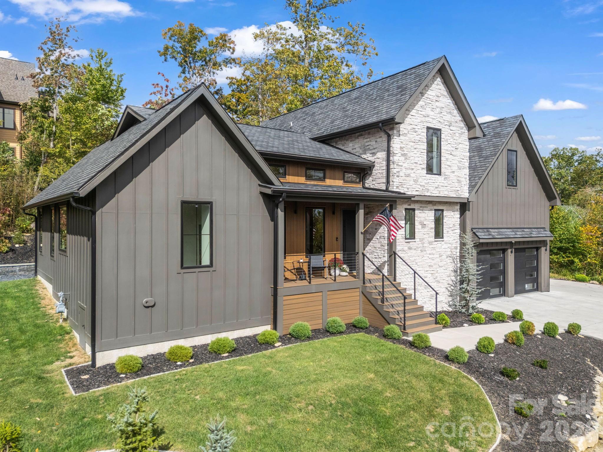 123 Millbrae Loop — Hendersonville