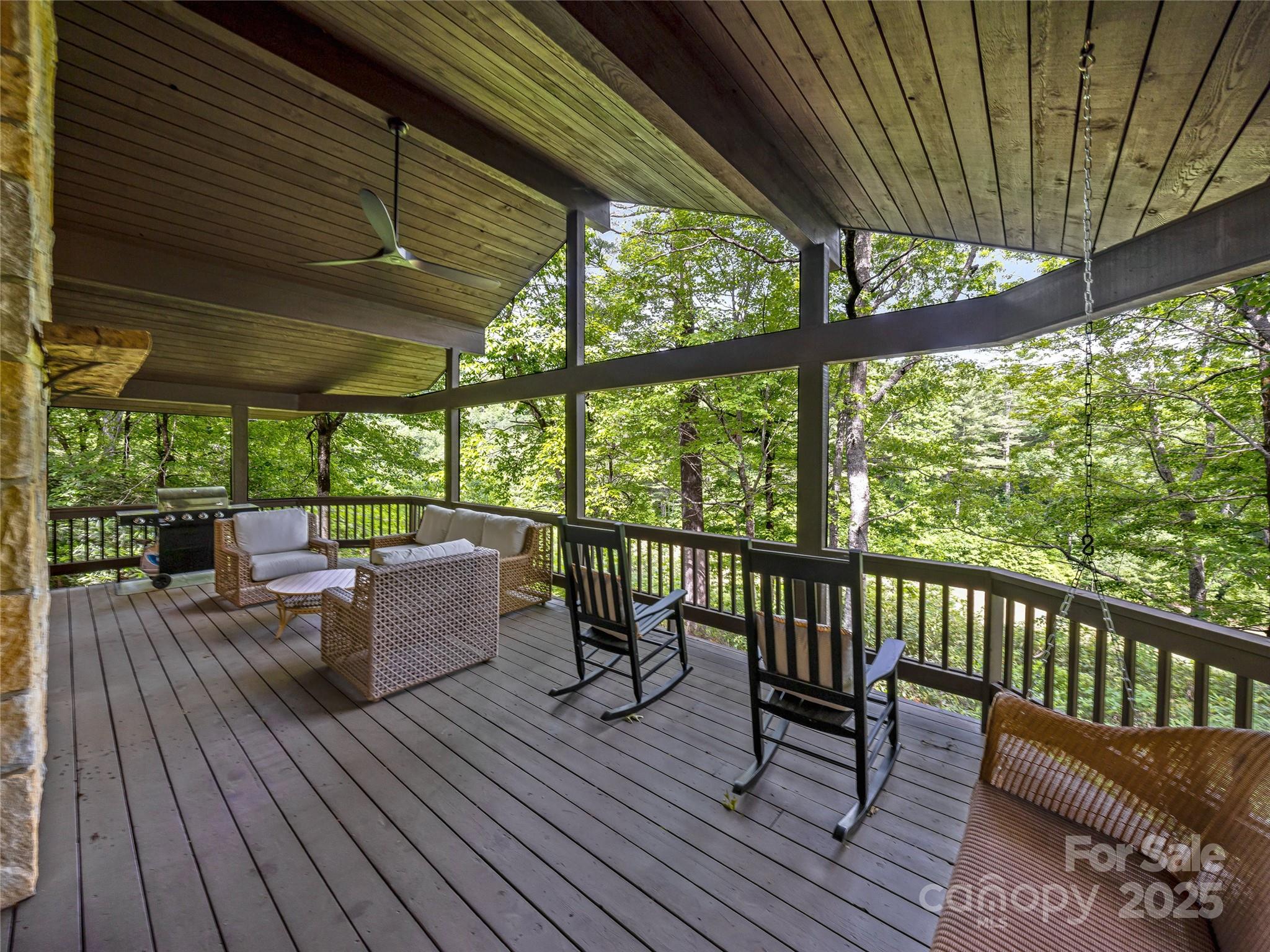 412 Cherokee Trace — Lake Toxaway