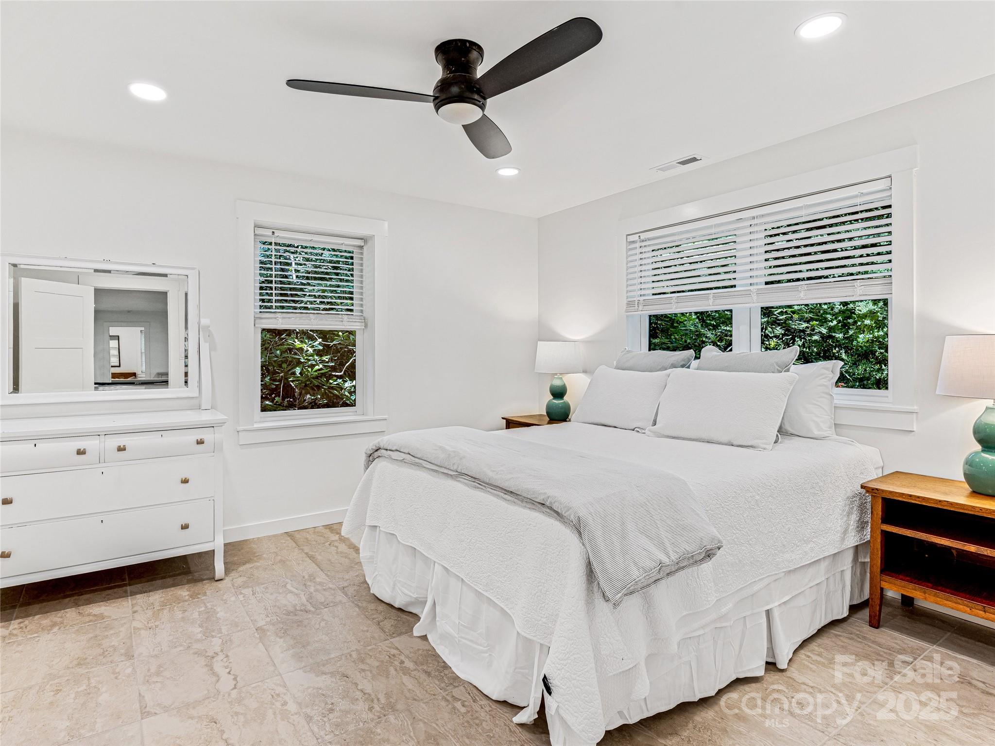 412 Cherokee Trace — Lake Toxaway