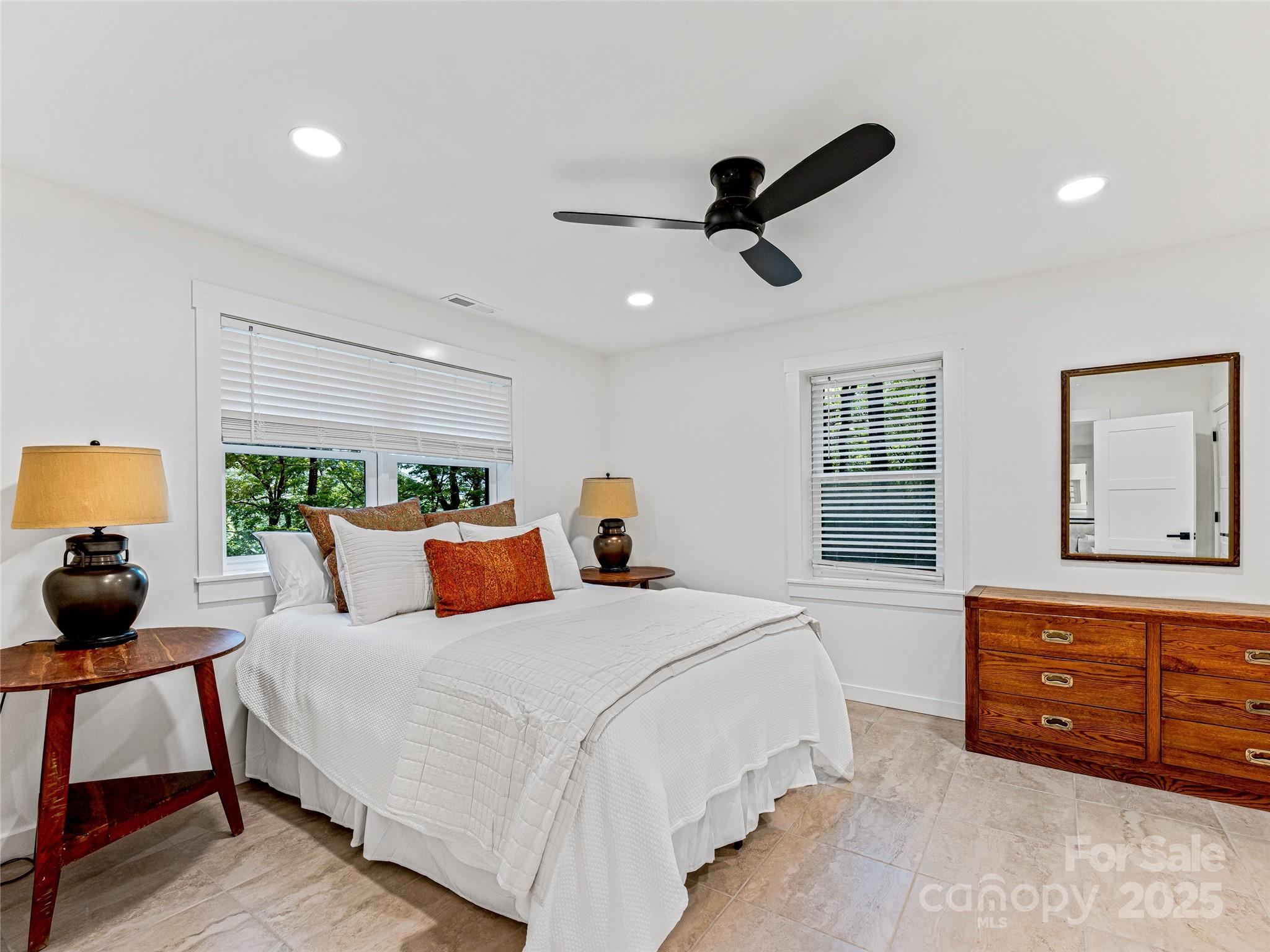 412 Cherokee Trace — Lake Toxaway
