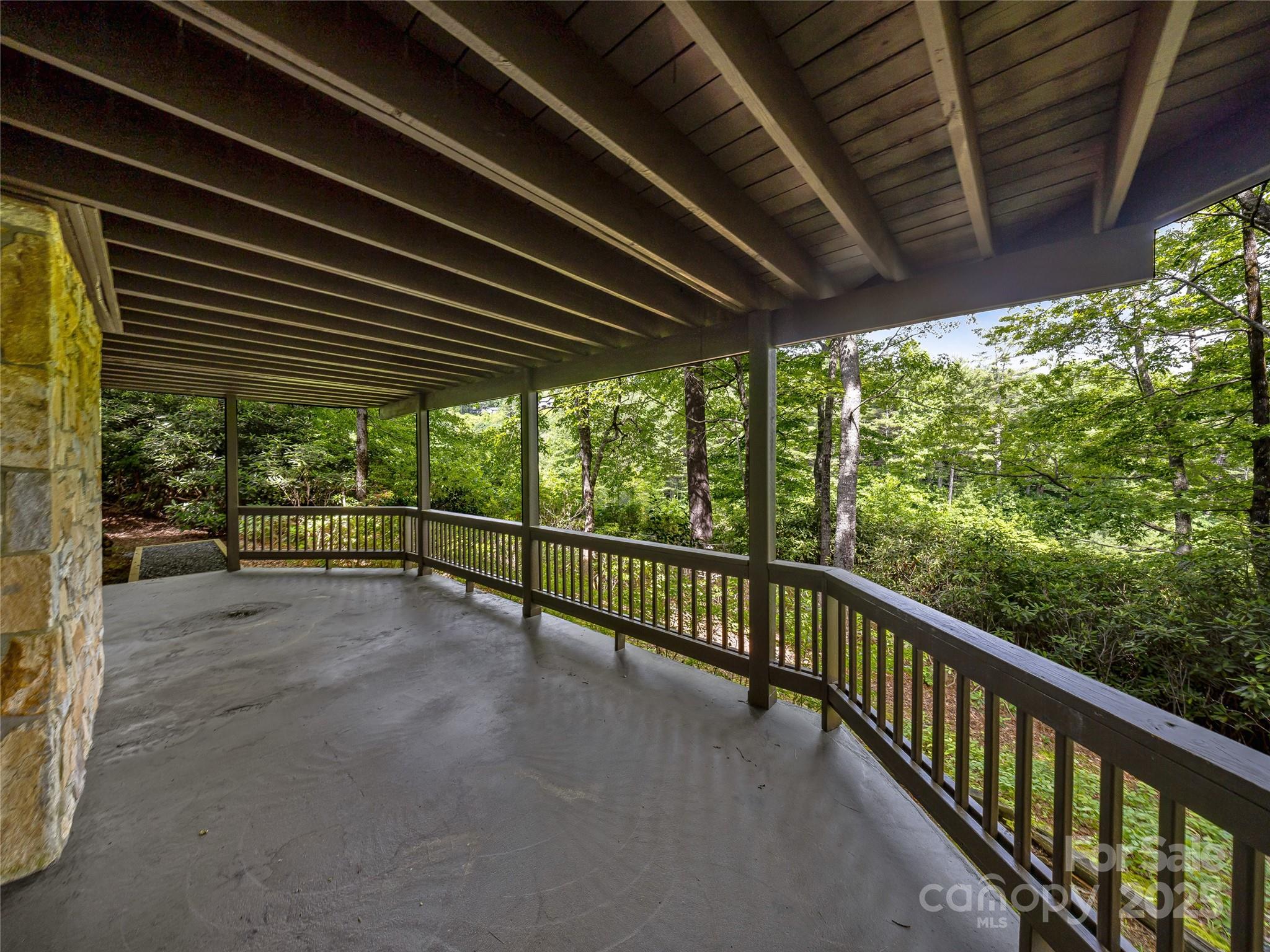 412 Cherokee Trace — Lake Toxaway