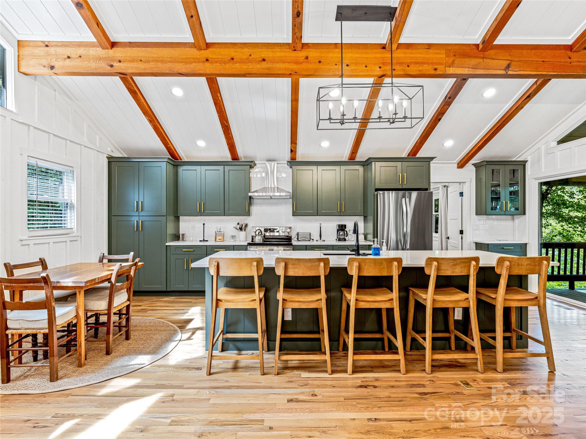 412 Cherokee Trace — Lake Toxaway