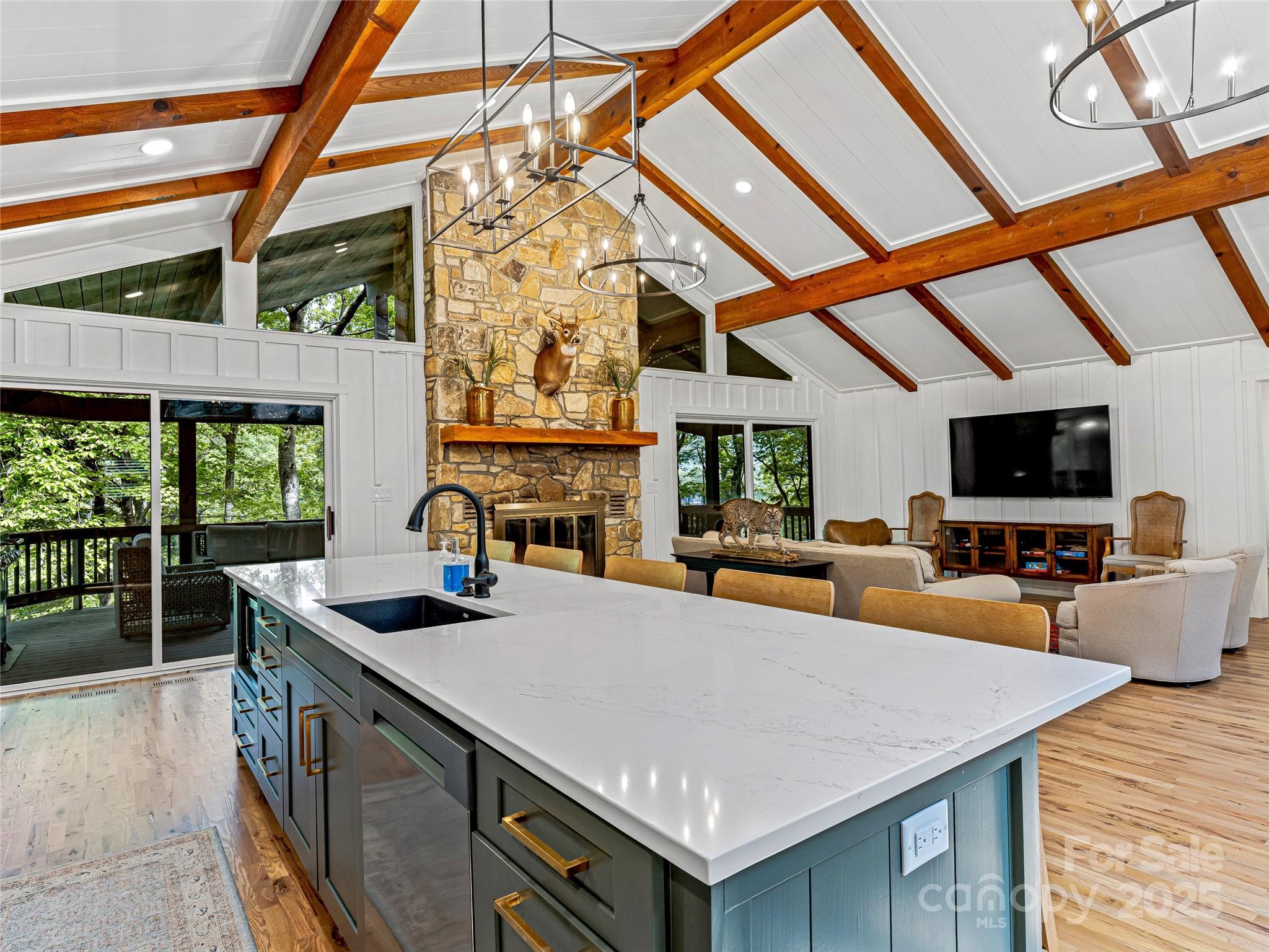 412 Cherokee Trace — Lake Toxaway