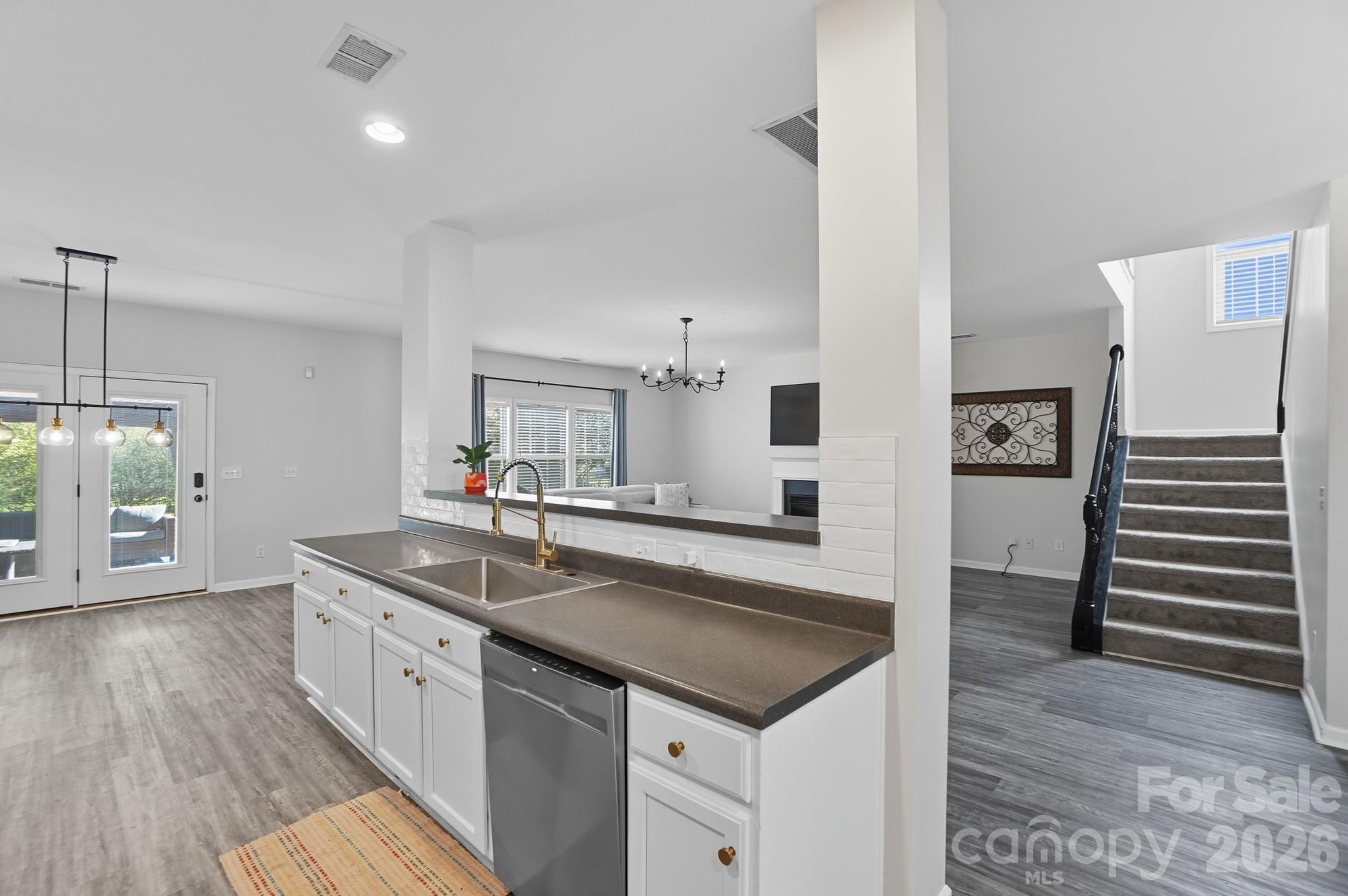 1015 Loudoun Road — Indian Trail