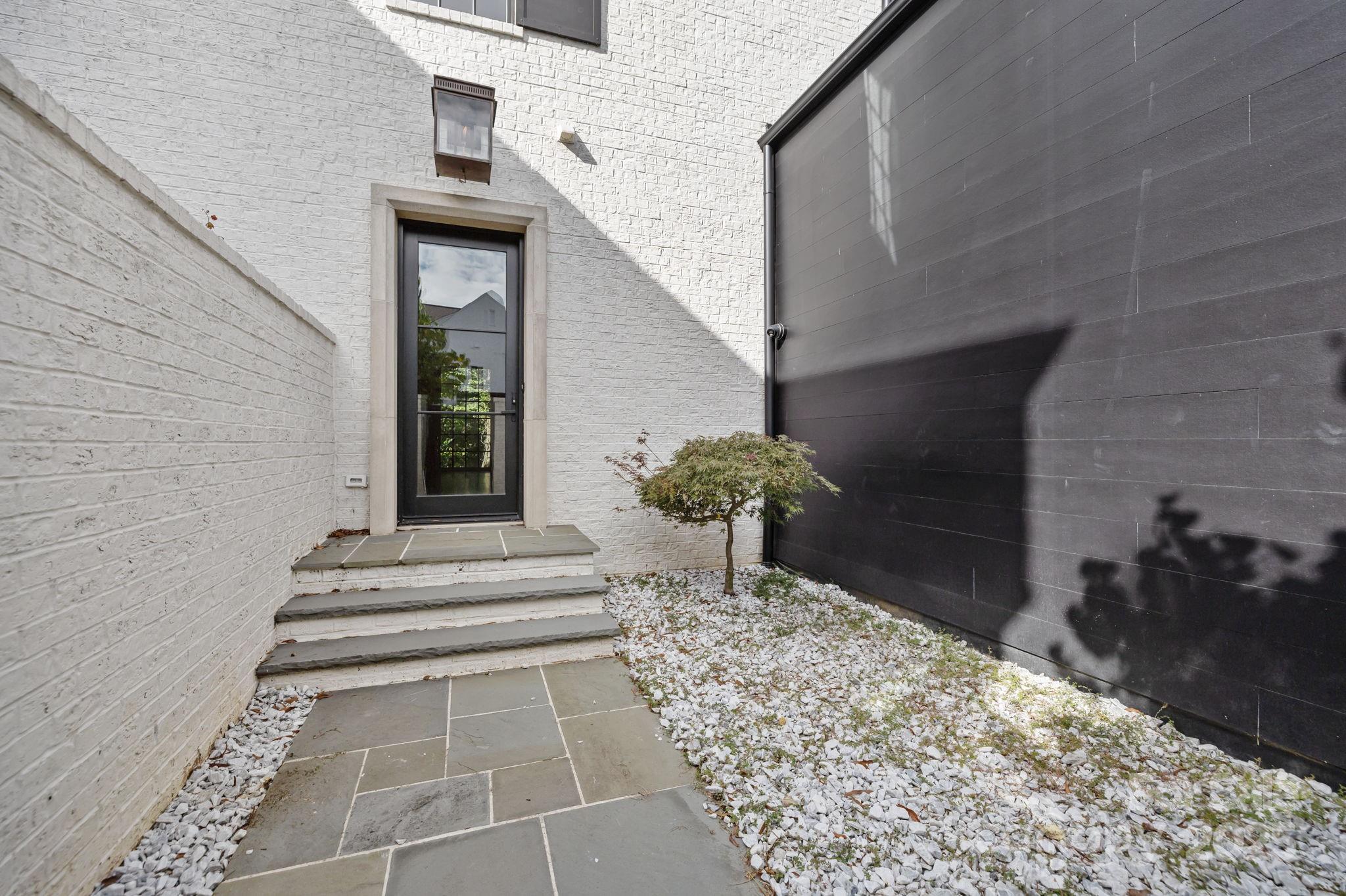 9004 Tynecastle Commons Court — Charlotte