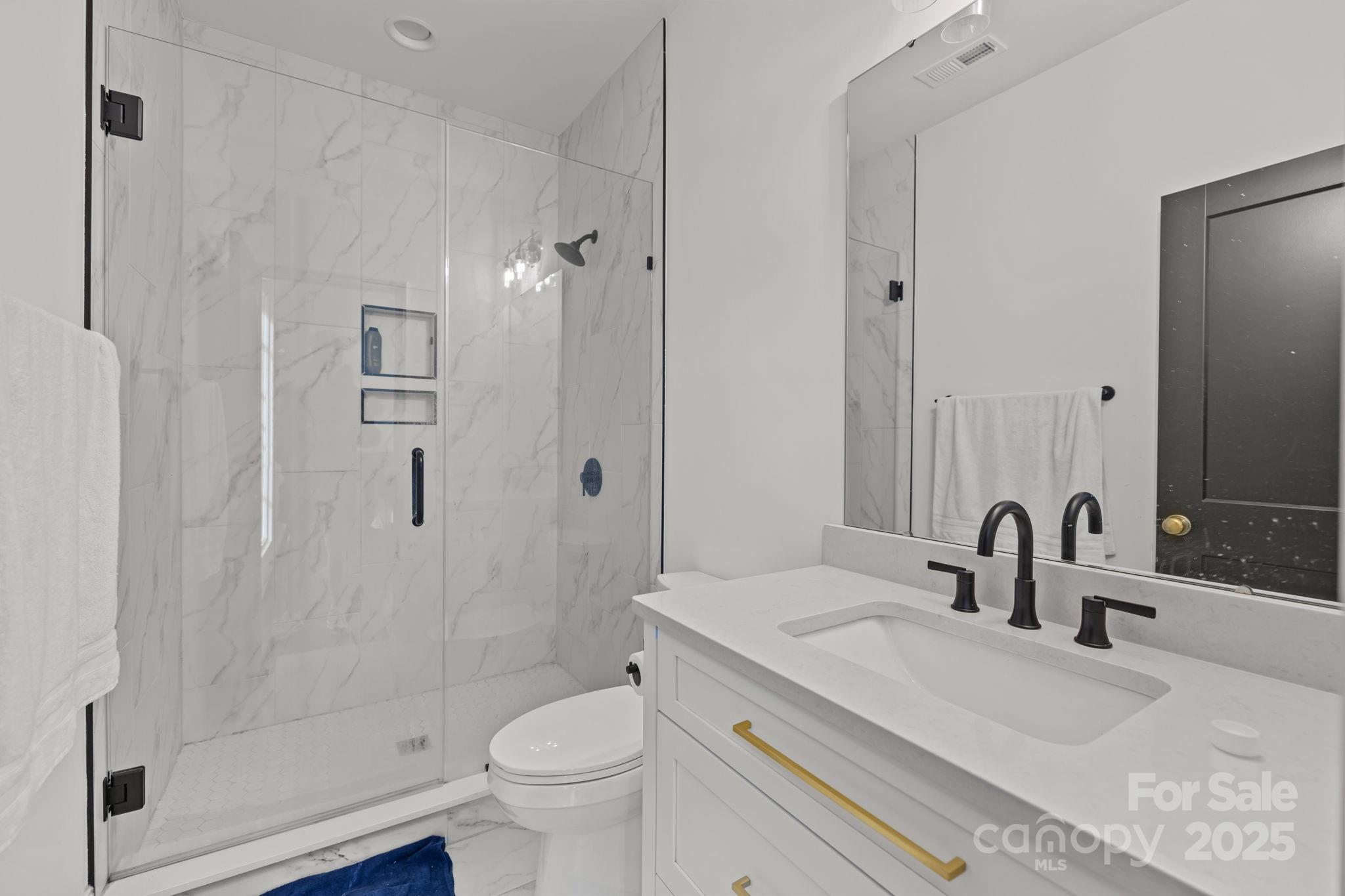 9004 Tynecastle Commons Court — Charlotte