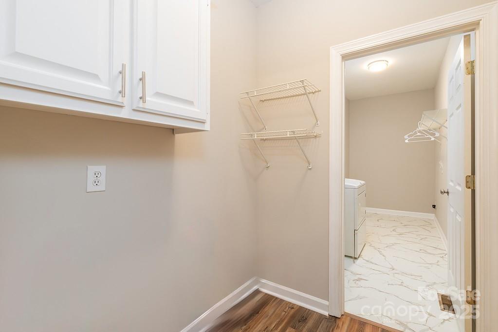5238 Downing Creek Drive — Charlotte