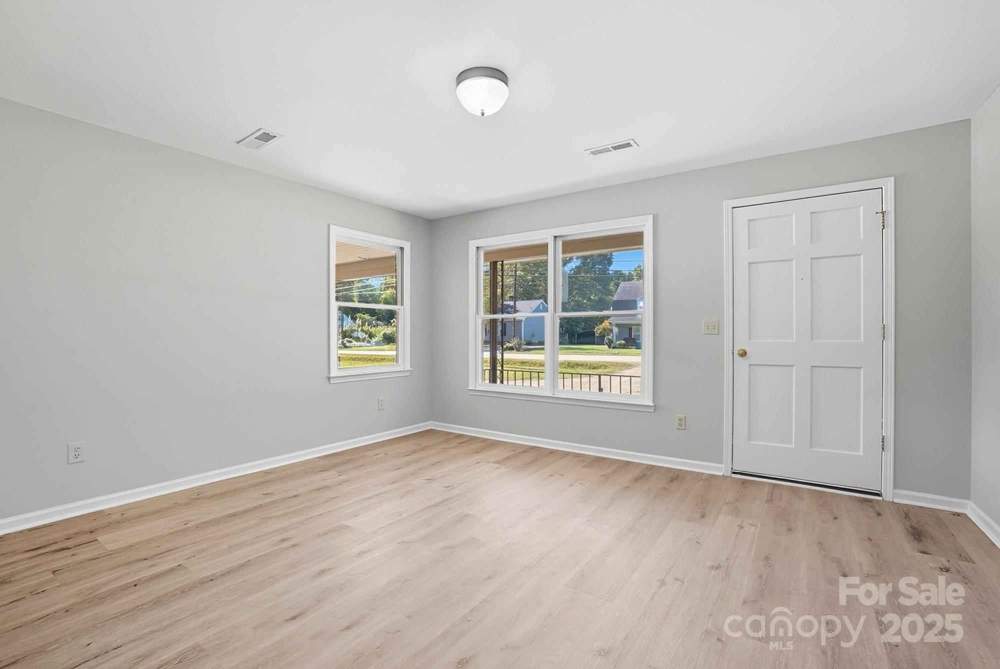 3230 W Innes Street — Salisbury