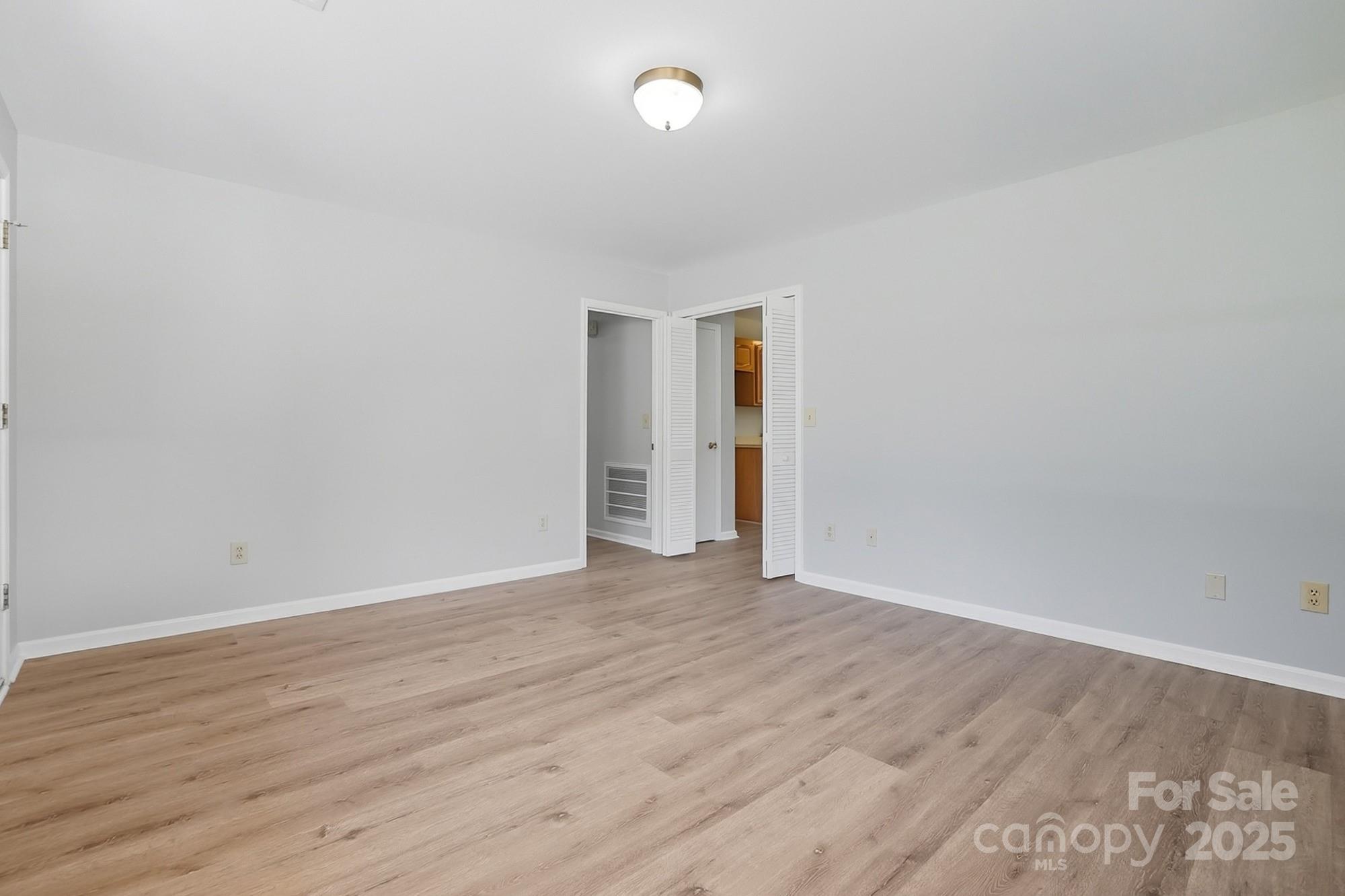 3230 W Innes Street — Salisbury