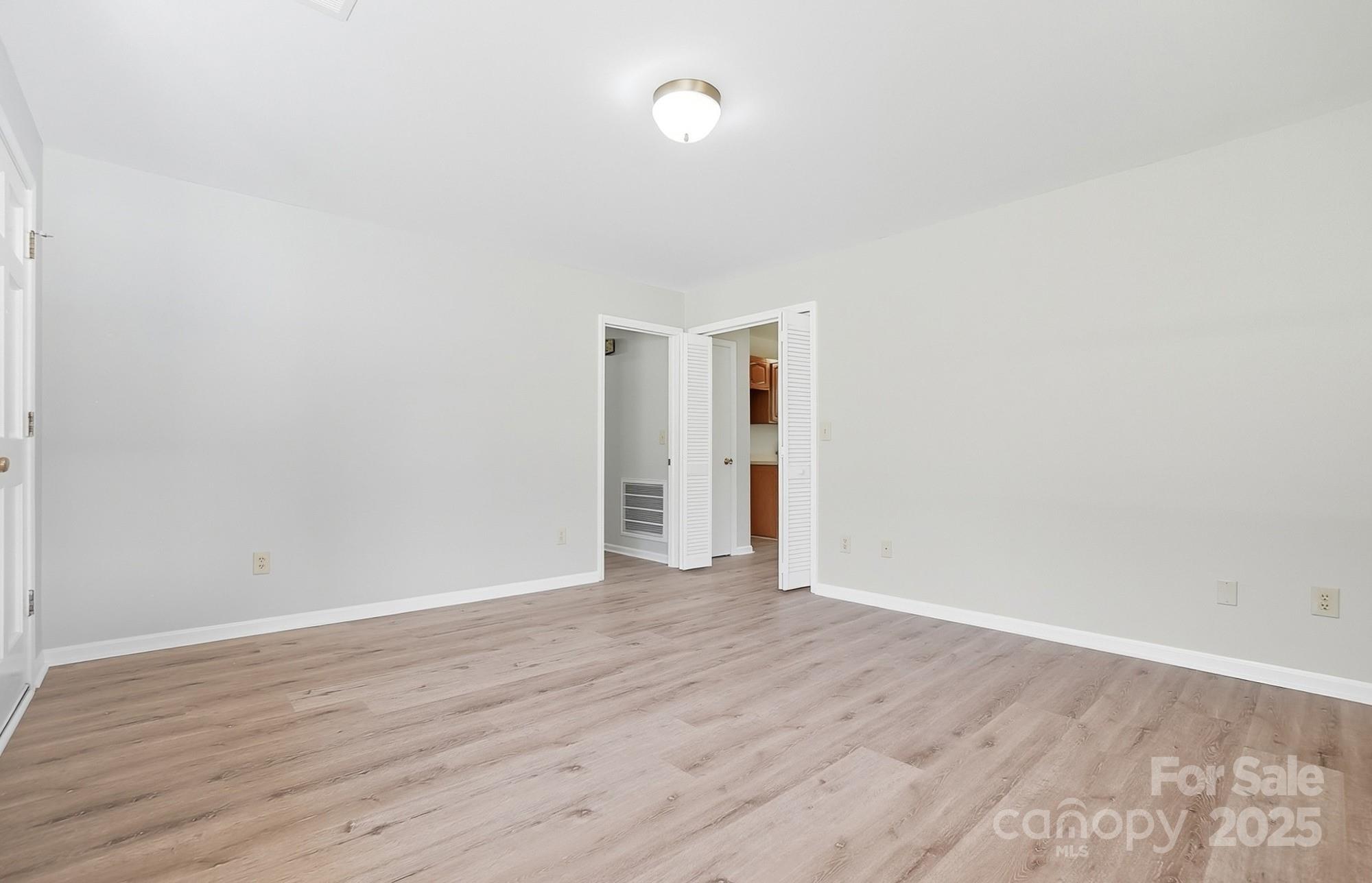 3230 W Innes Street — Salisbury