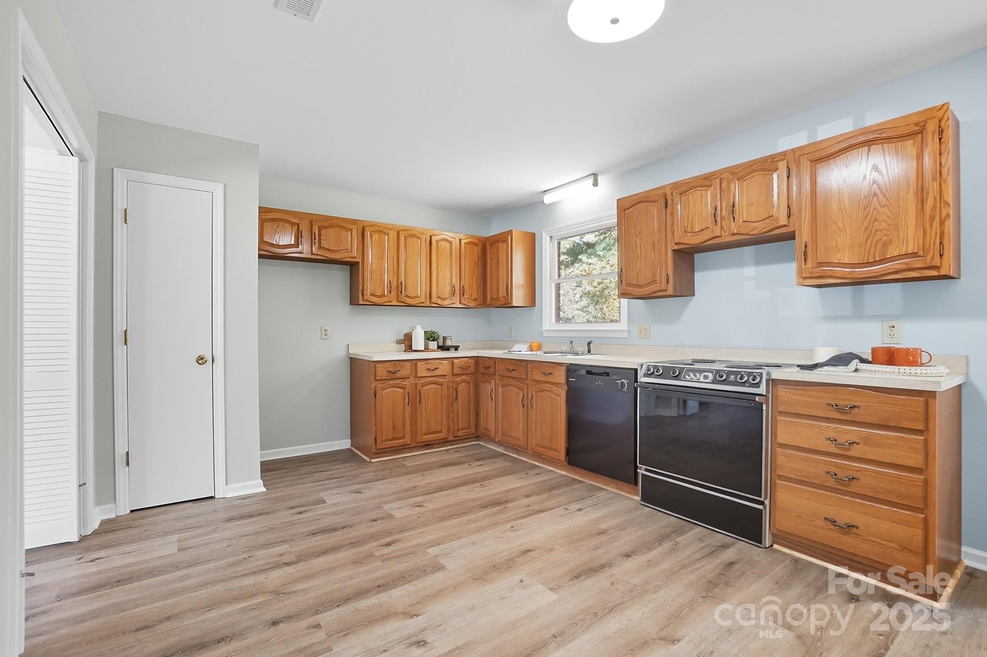 3230 W Innes Street — Salisbury