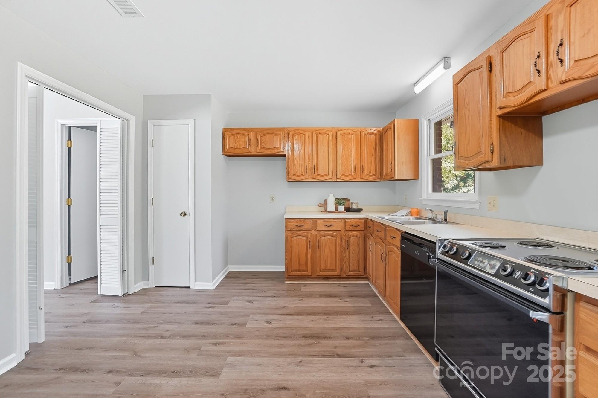3230 W Innes Street — Salisbury