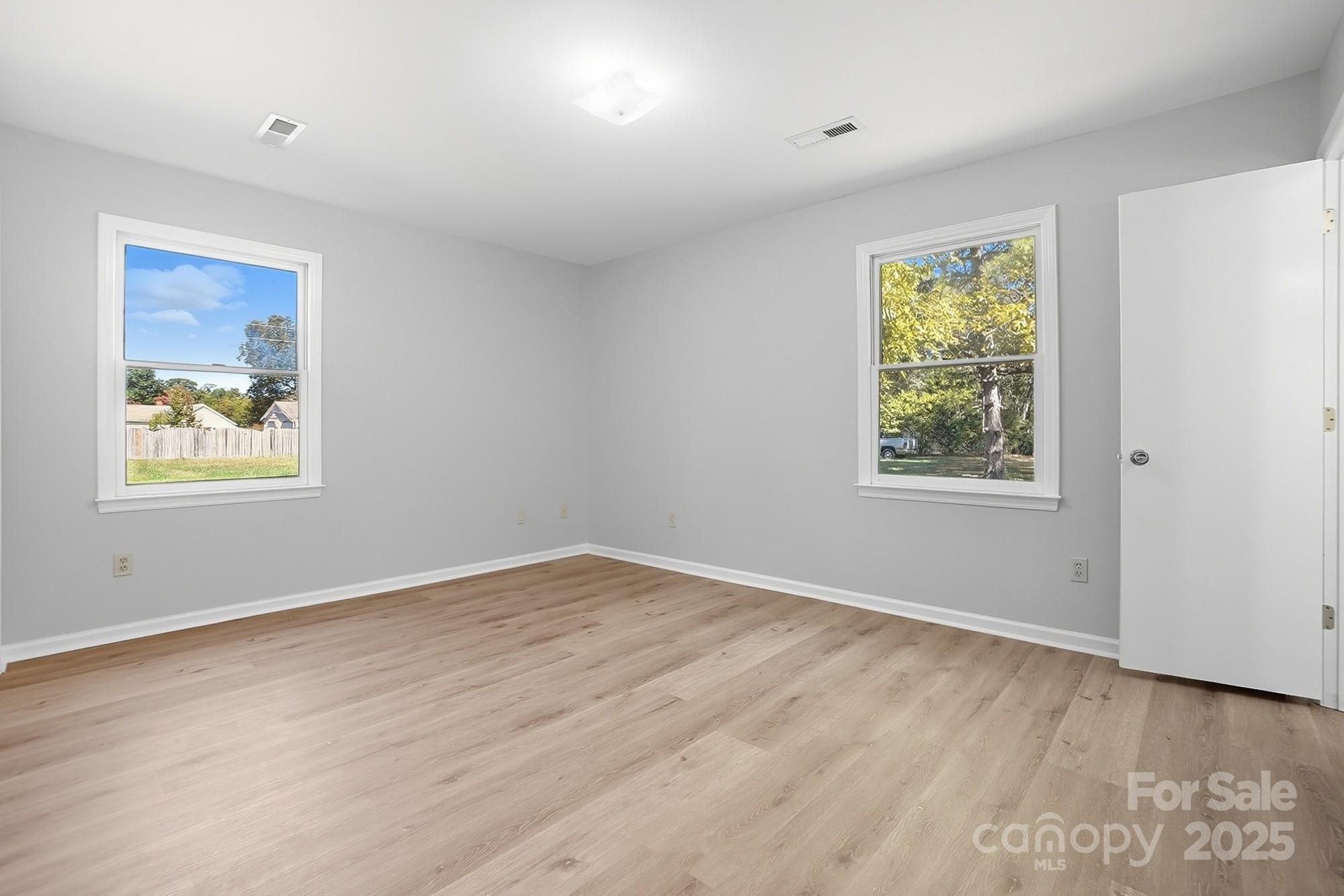 3230 W Innes Street — Salisbury