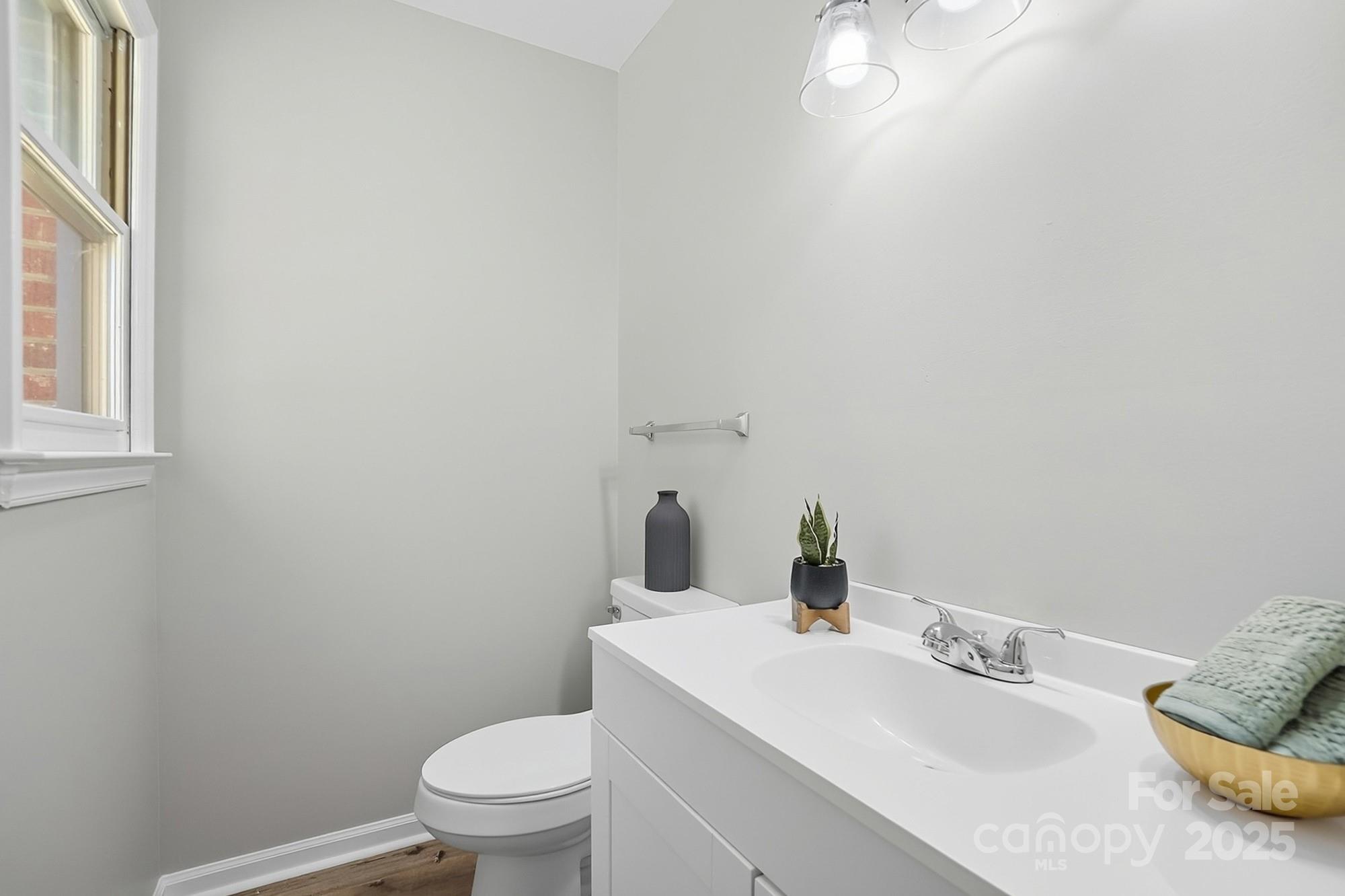 3230 W Innes Street — Salisbury