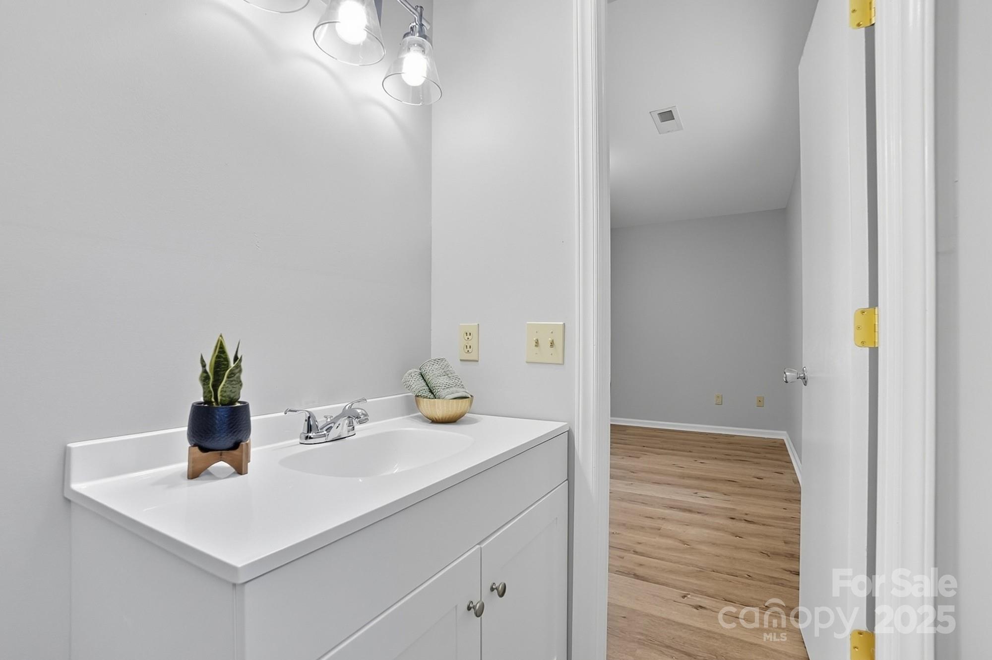 3230 W Innes Street — Salisbury